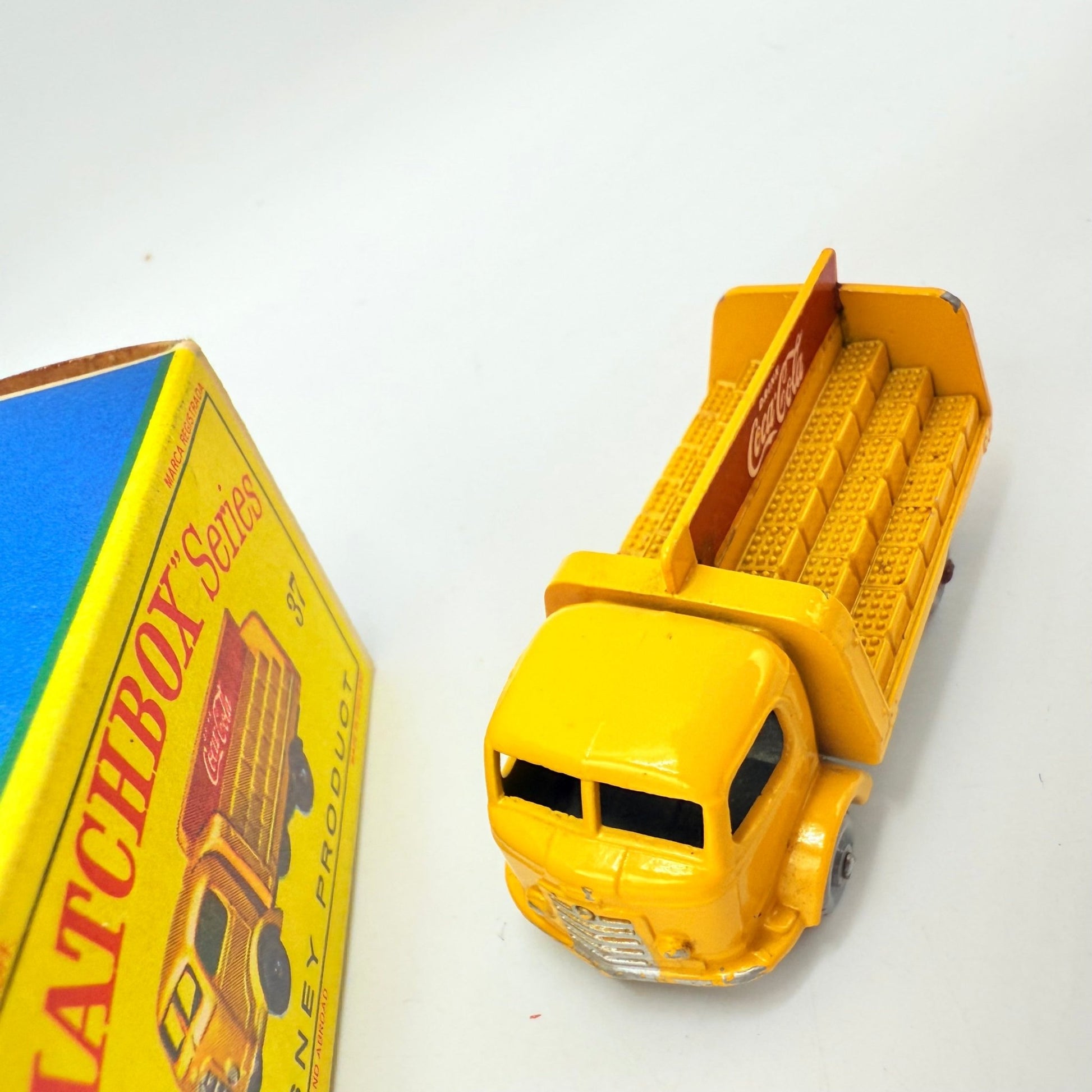 Matchbox Lesney 37b Karrier Bantam Coca Cola Truck GPW - Magic Matchbox
