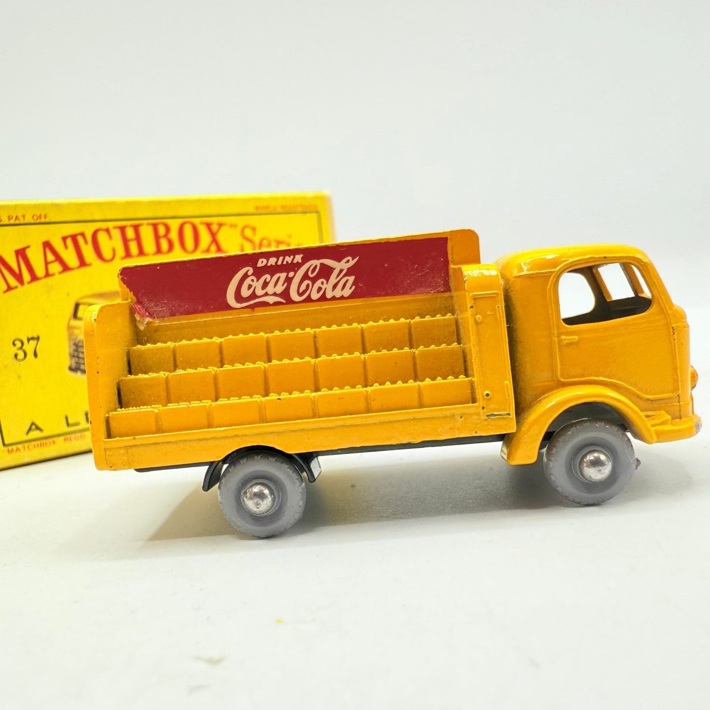 Matchbox Lesney 37b Karrier Bantam Coca Cola Truck GPW - Magic Matchbox