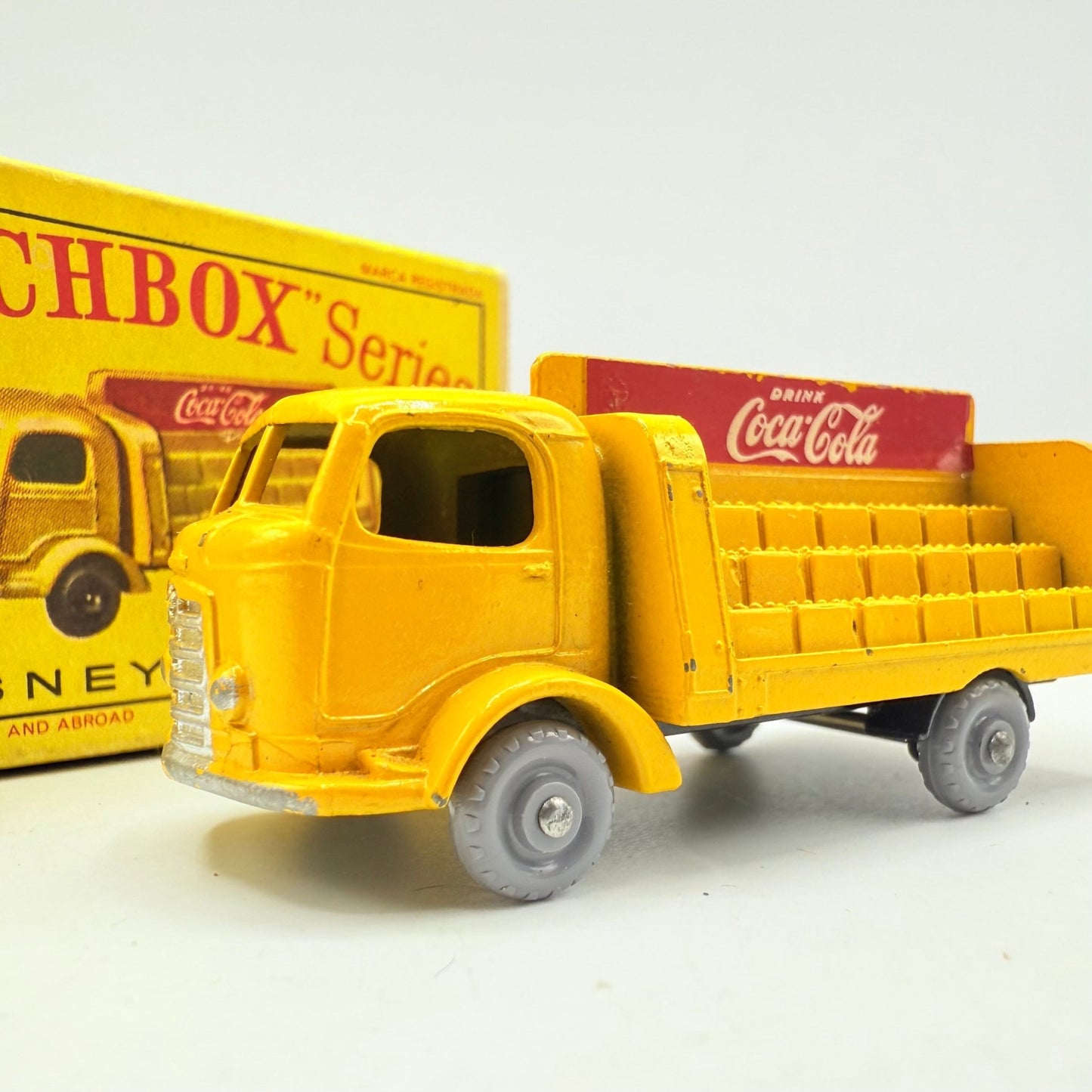 Matchbox Lesney 37b Karrier Bantam Coca Cola Truck GPW - Magic Matchbox