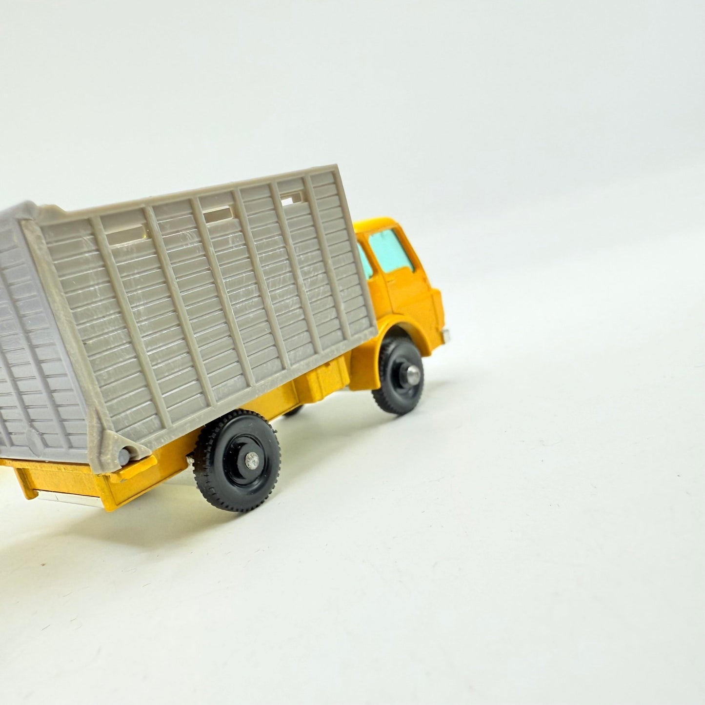 Matchbox Lesney 37c Dodge Cattle Truck - Magic Matchbox