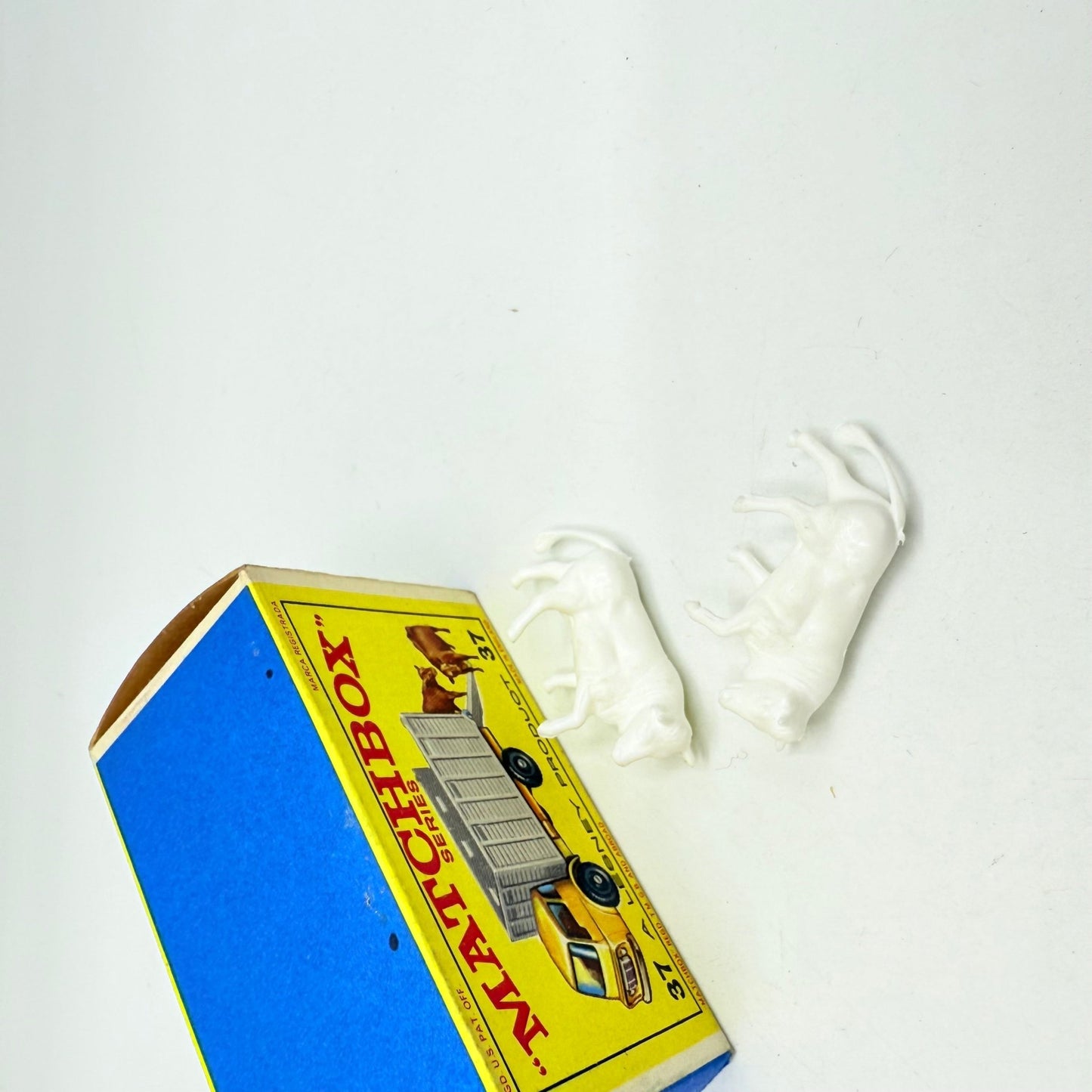 Matchbox Lesney 37c Dodge Cattle Truck - Magic Matchbox