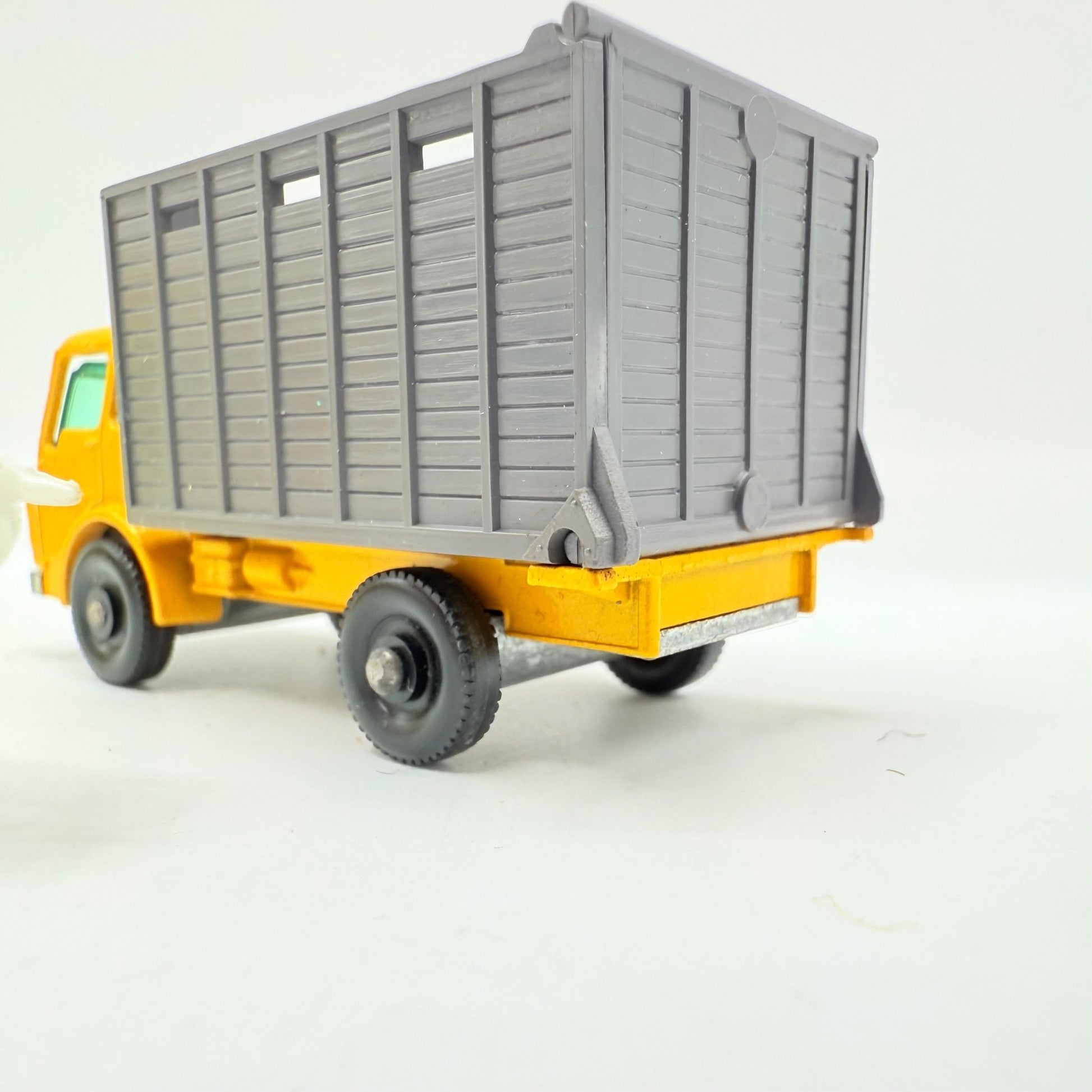 Matchbox Lesney 37c Dodge Cattle Truck - Magic Matchbox