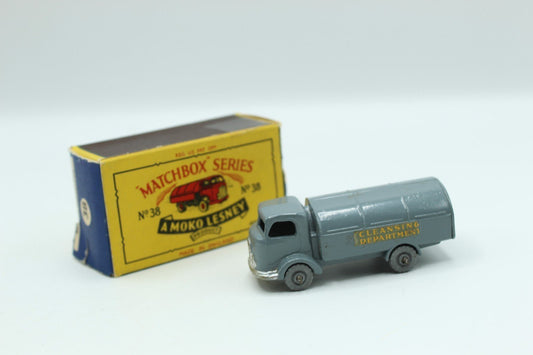 Matchbox Lesney 38 Karrier Refuse Truck Very Good in Damaged Box MW - Magic Matchbox