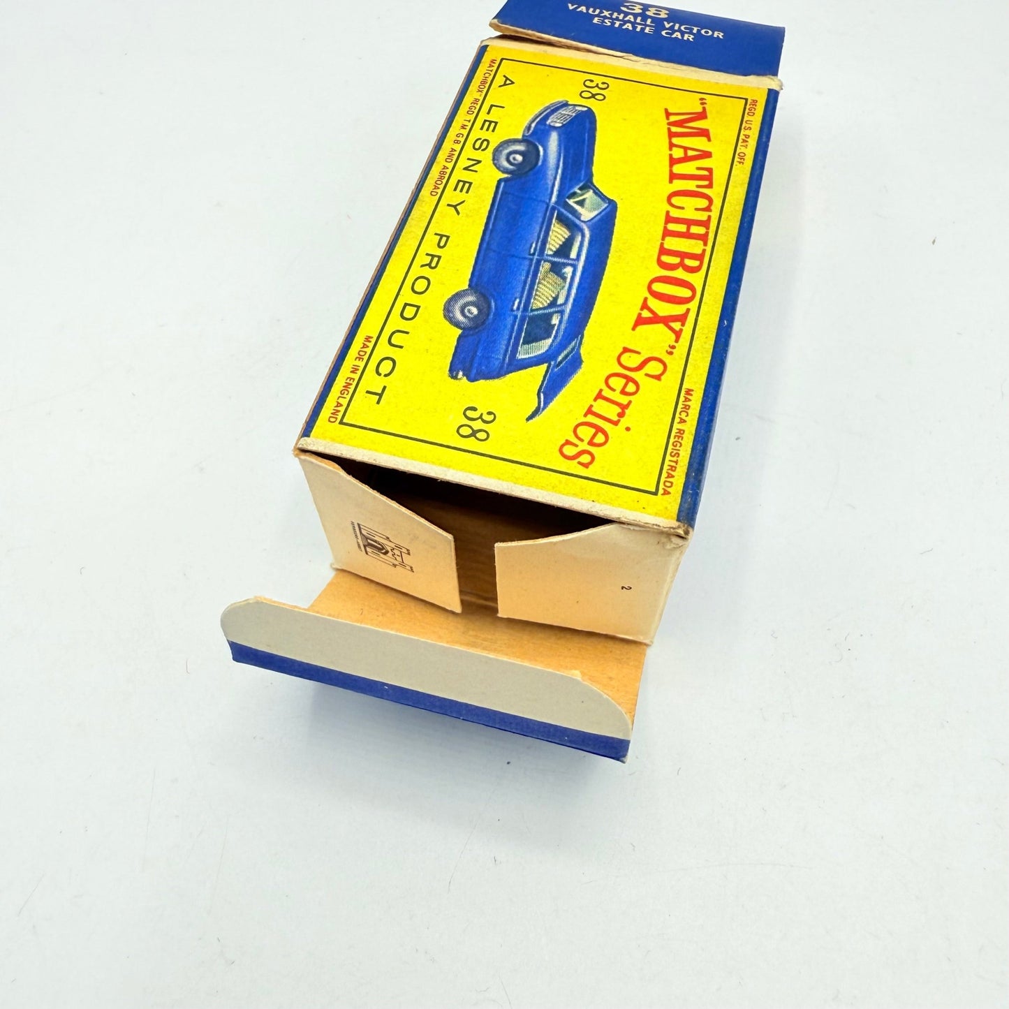 Matchbox Lesney 38b Vauxhall Victor Estate 36 Tread GPW - Magic Matchbox