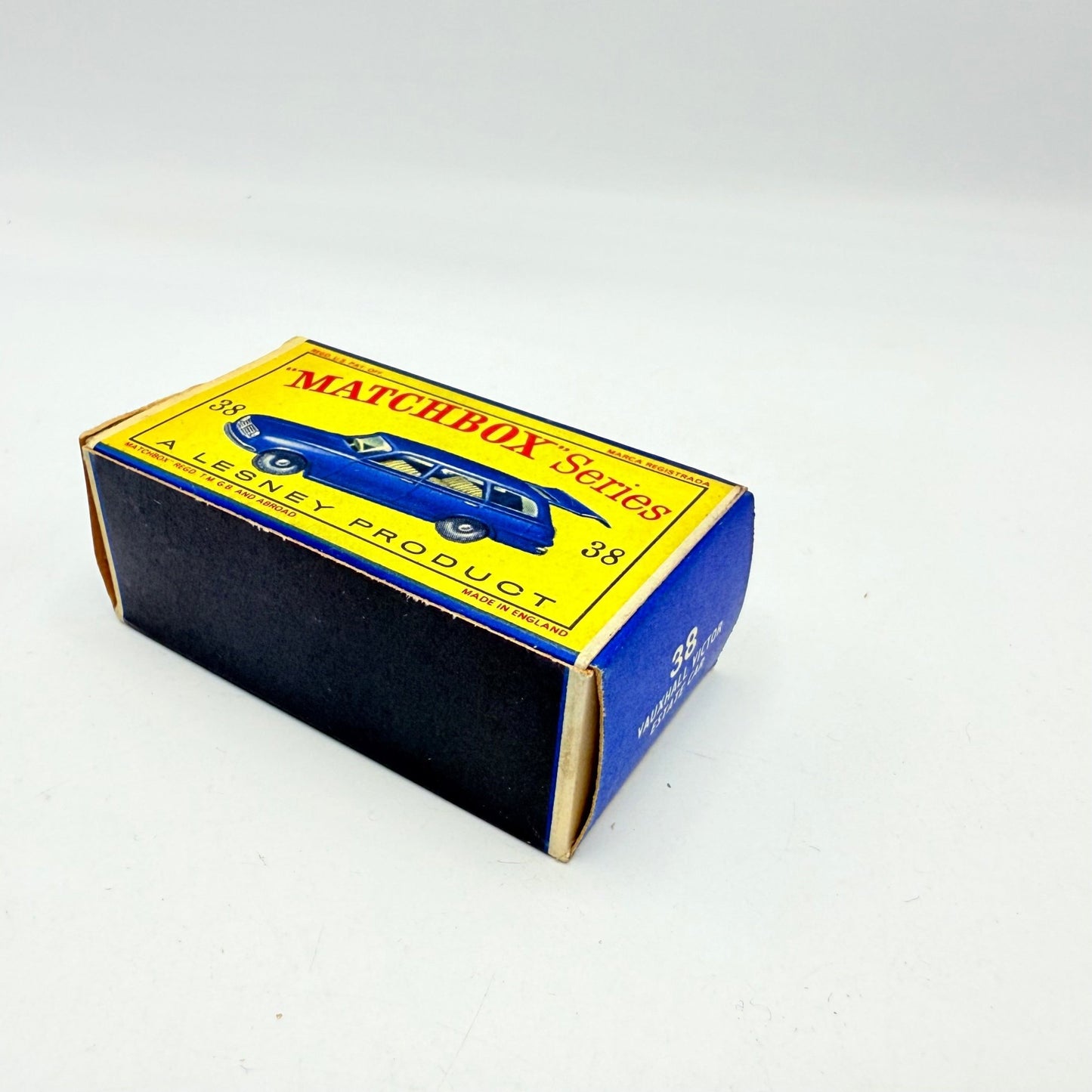 Matchbox Lesney 38b Vauxhall Victor Estate 36 Tread GPW - Magic Matchbox