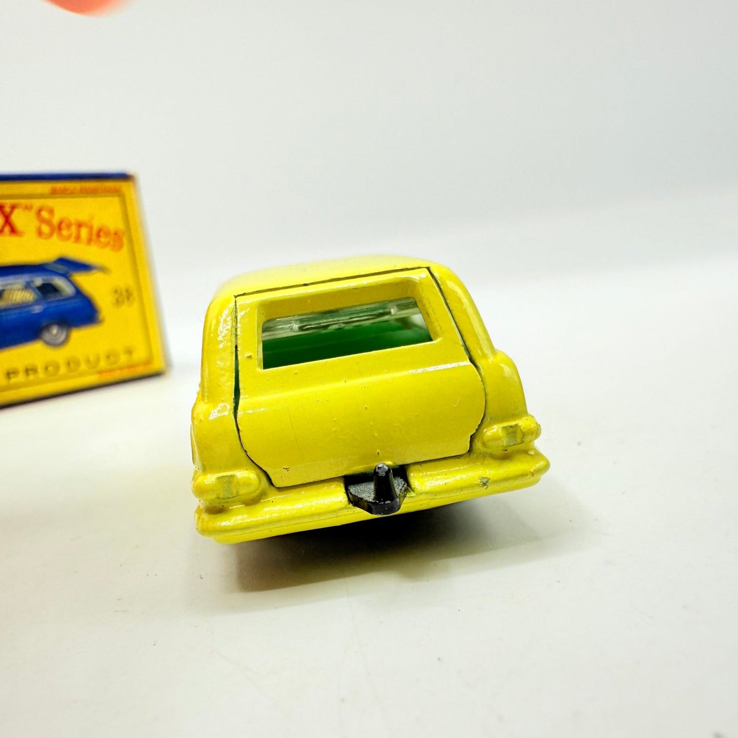 Matchbox Lesney 38b Vauxhall Victor Estate 36 Tread GPW - Magic Matchbox