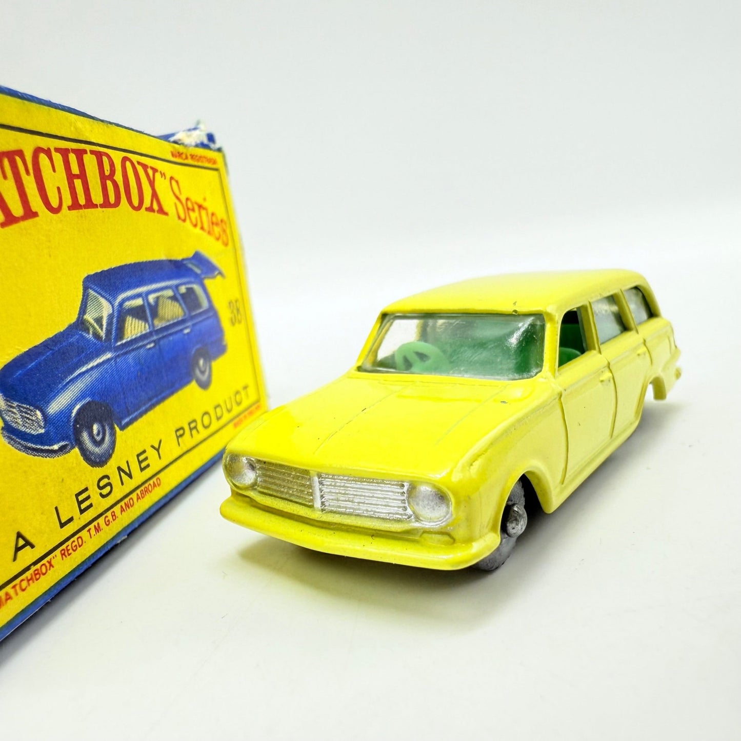Matchbox Lesney 38b Vauxhall Victor Estate Car GPW Green Interior - Magic Matchbox