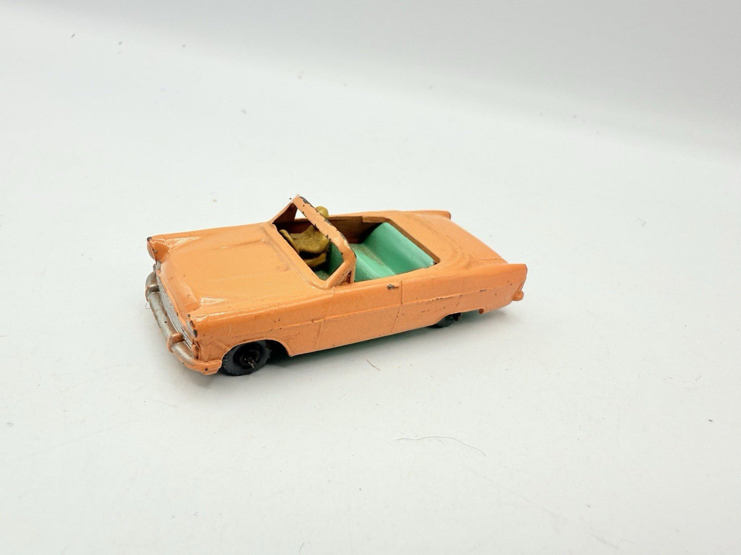 Matchbox Lesney 39a Pontiac Convertible GPW - Magic Matchbox