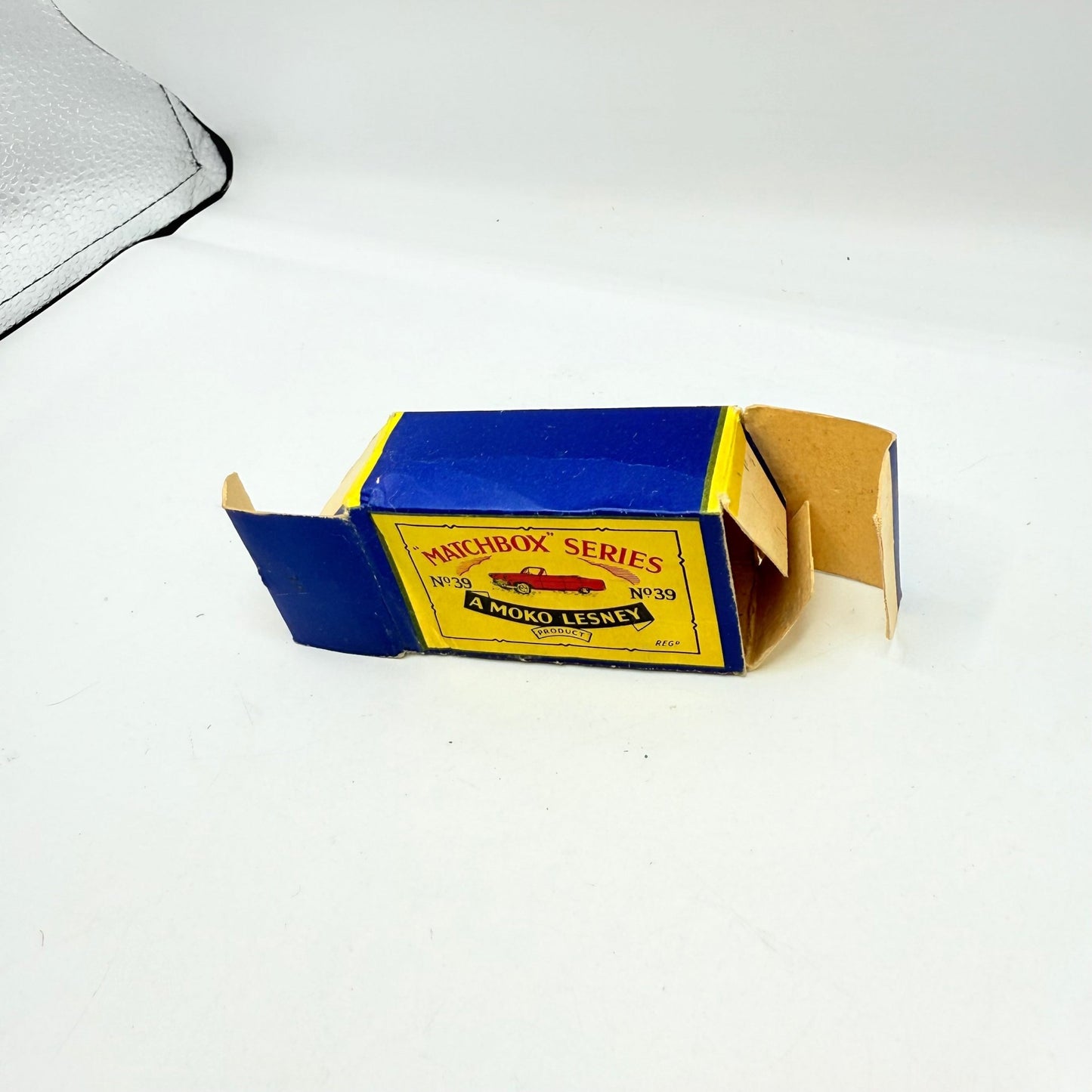 Matchbox Lesney 39a Pontiac Convertible MW - Magic Matchbox