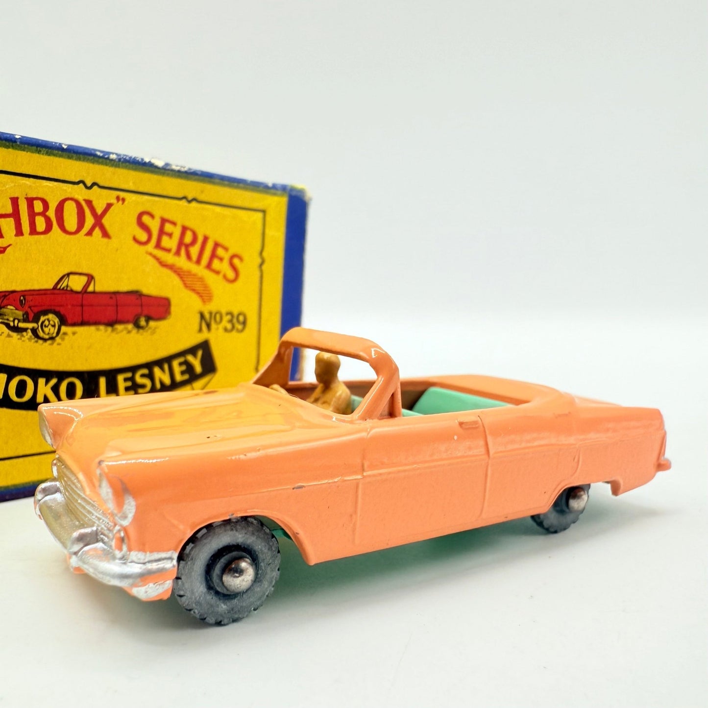 Matchbox Lesney 39a Pontiac Convertible MW - Magic Matchbox
