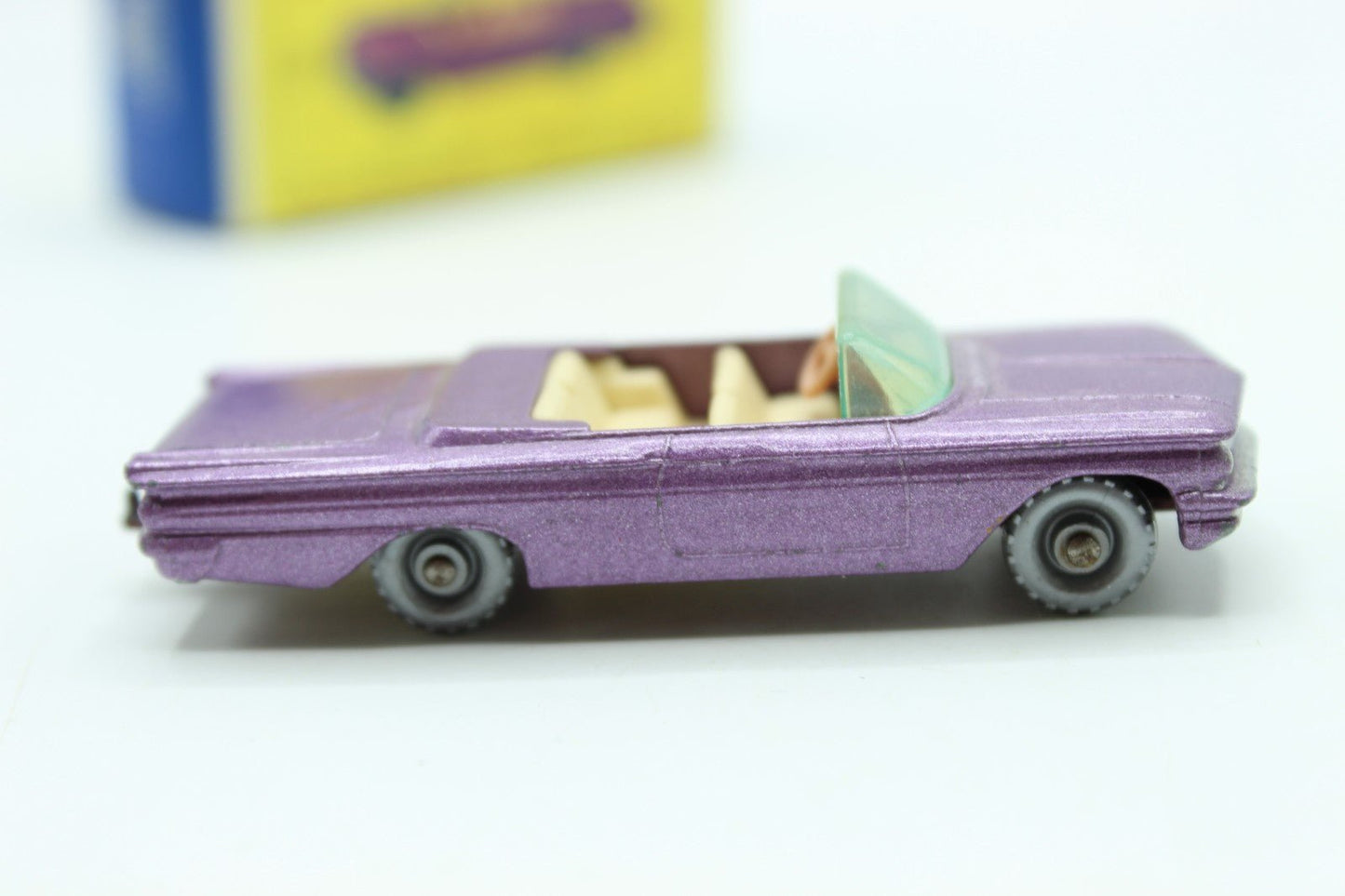 Matchbox Lesney 39b Pontiac Convertible Purple - SPW - Boxed - Magic Matchbox