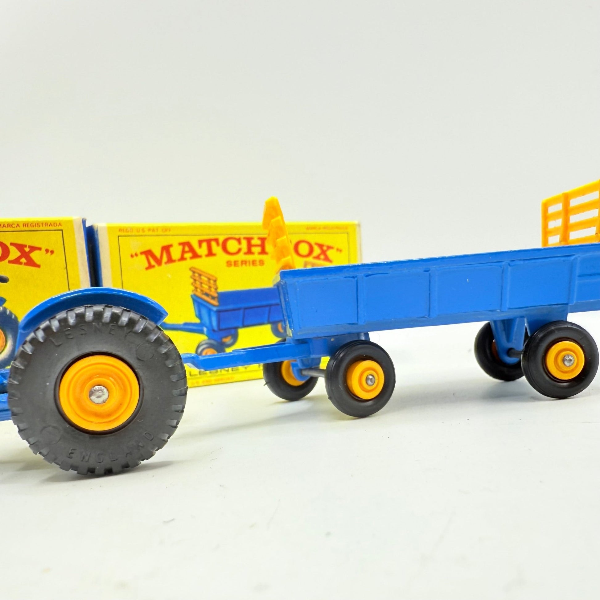 Matchbox Lesney 39c Tractor & Trailer 40 - Magic Matchbox
