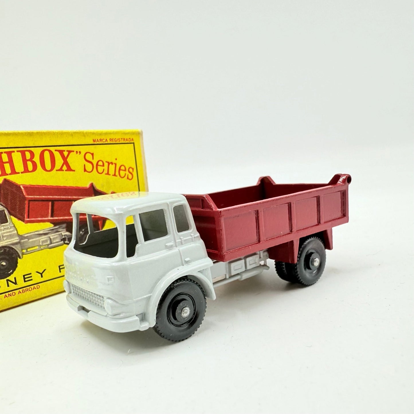 Matchbox Lesney 3b Bedford TK Tipper Truck - Magic Matchbox