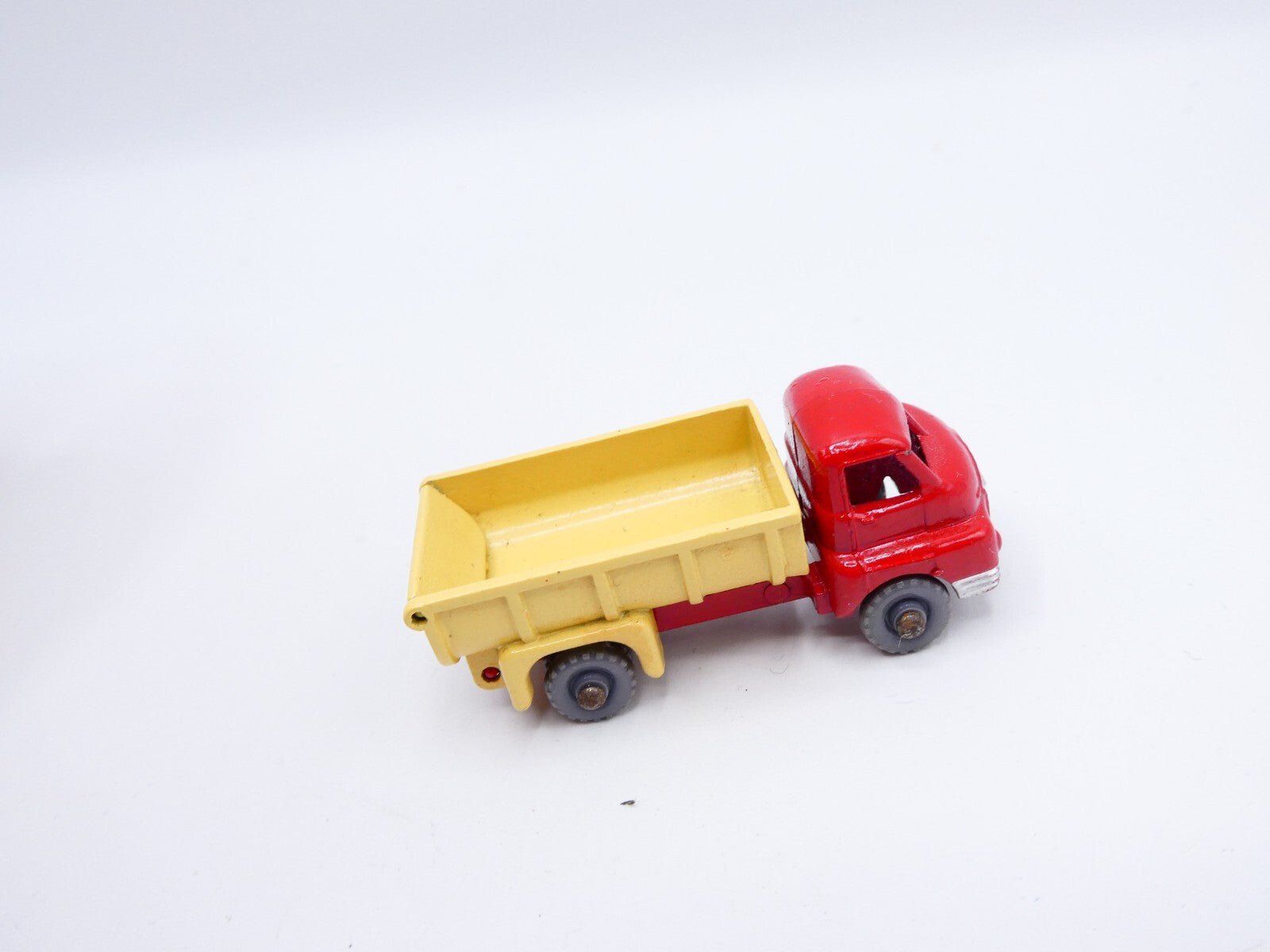 Matchbox Lesney 40a Bedford Tipper Truck GPW - Magic Matchbox
