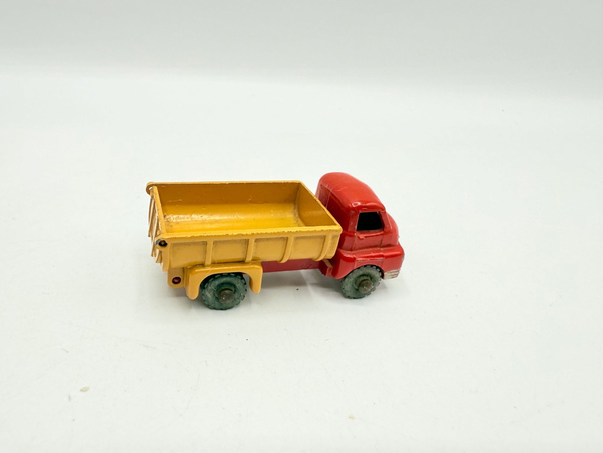 Matchbox Lesney 40a Bedford Tipper Truck MW - Magic Matchbox