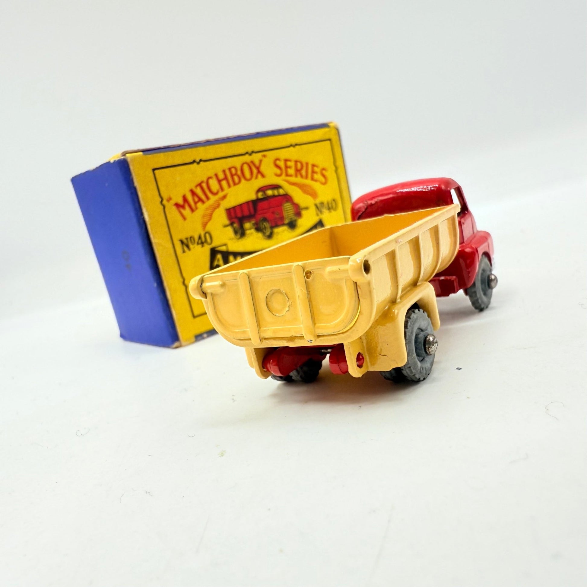 Matchbox Lesney 40a Bedford tipper Truck MW - Magic Matchbox