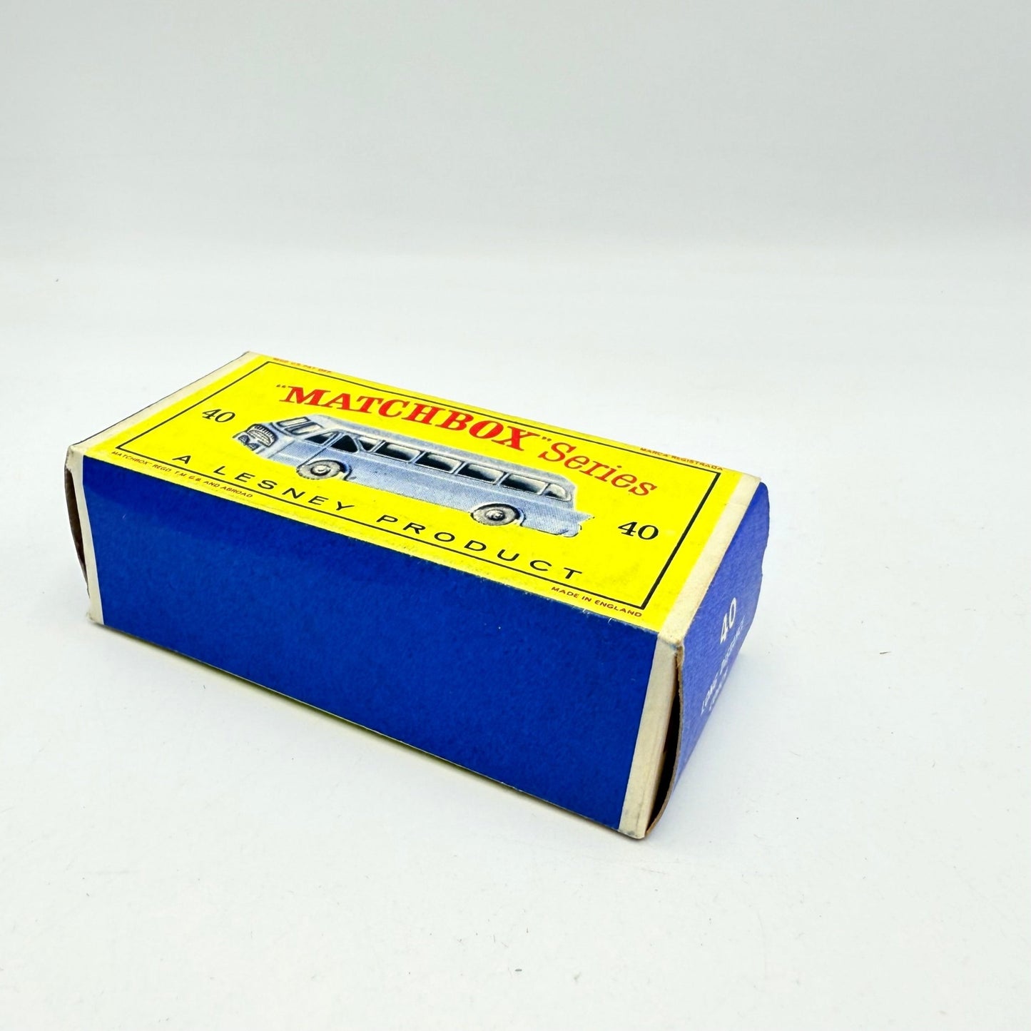 Matchbox Lesney 40b Long Distance Coach with BPW - Magic Matchbox