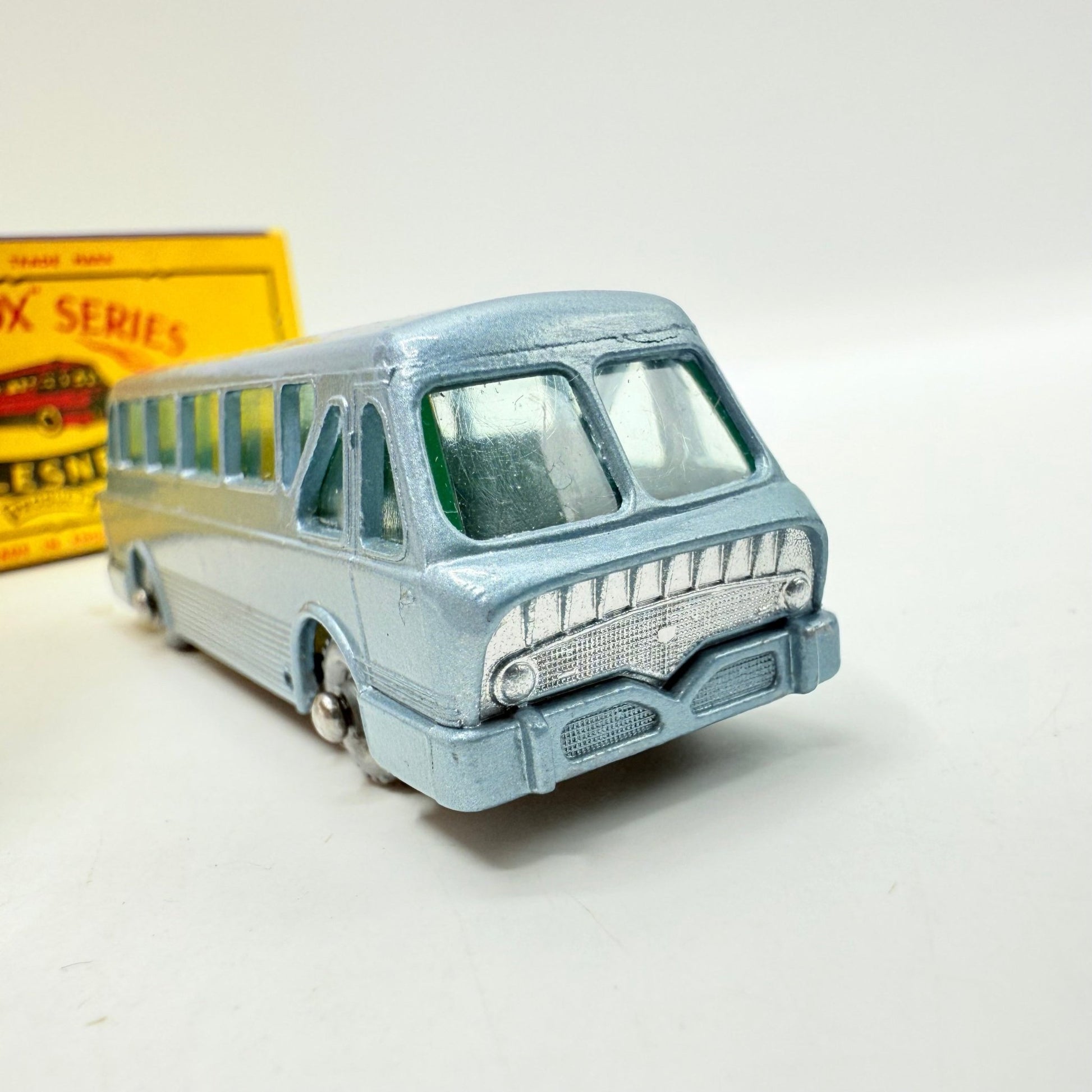 Matchbox Lesney 40b Long Distance Coach with C Box & SPW - Magic Matchbox