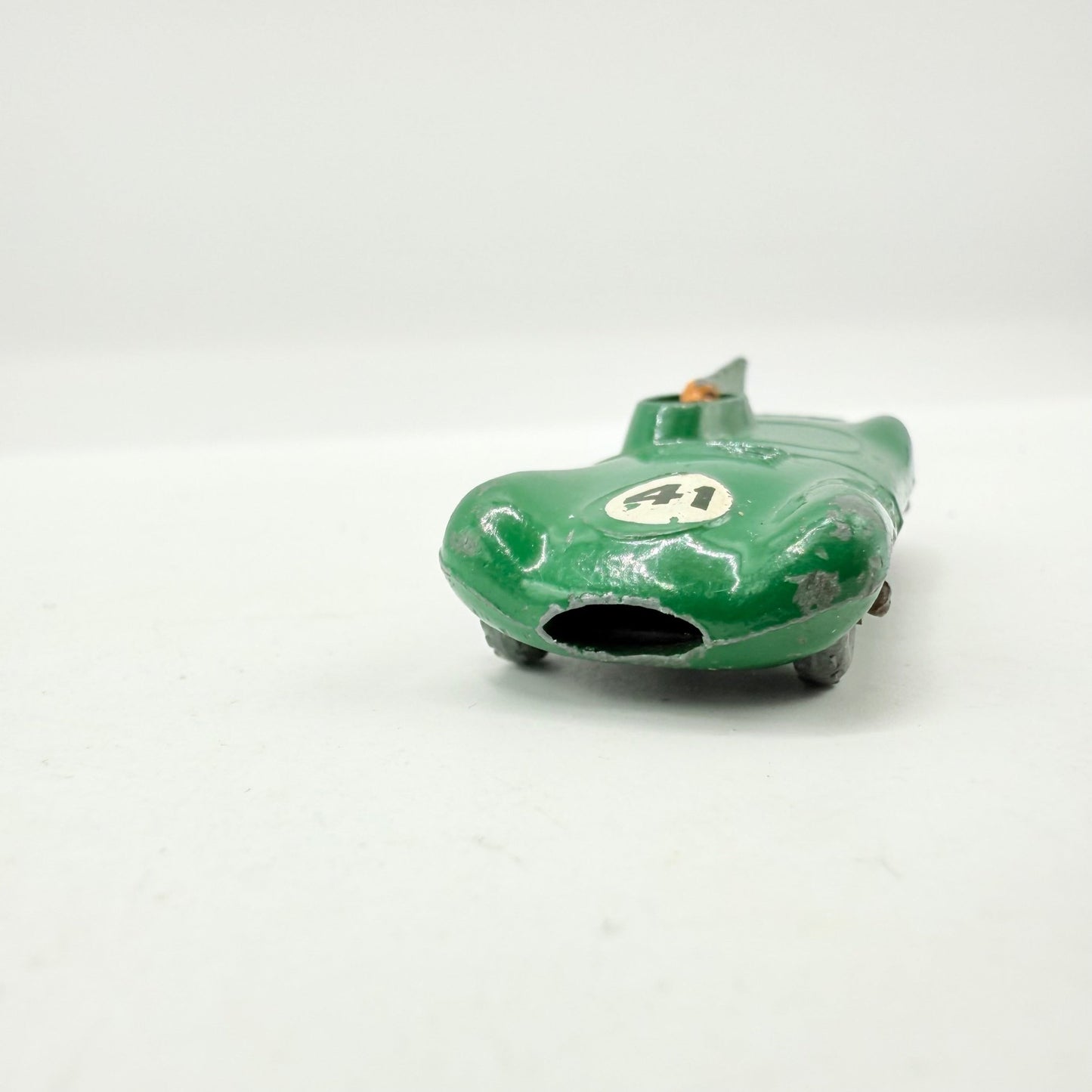Matchbox Lesney 41a E Type Jaguar MW - Magic Matchbox