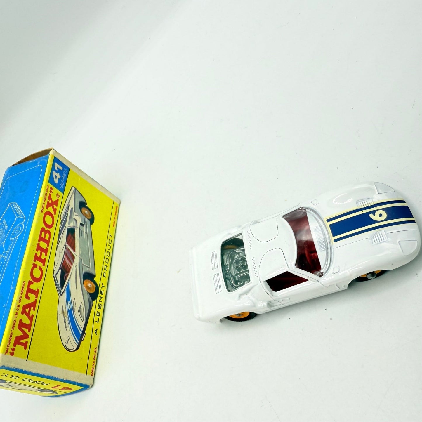 Matchbox Lesney 41c Ford GT40 with decal. Rare F - type Box - Magic Matchbox