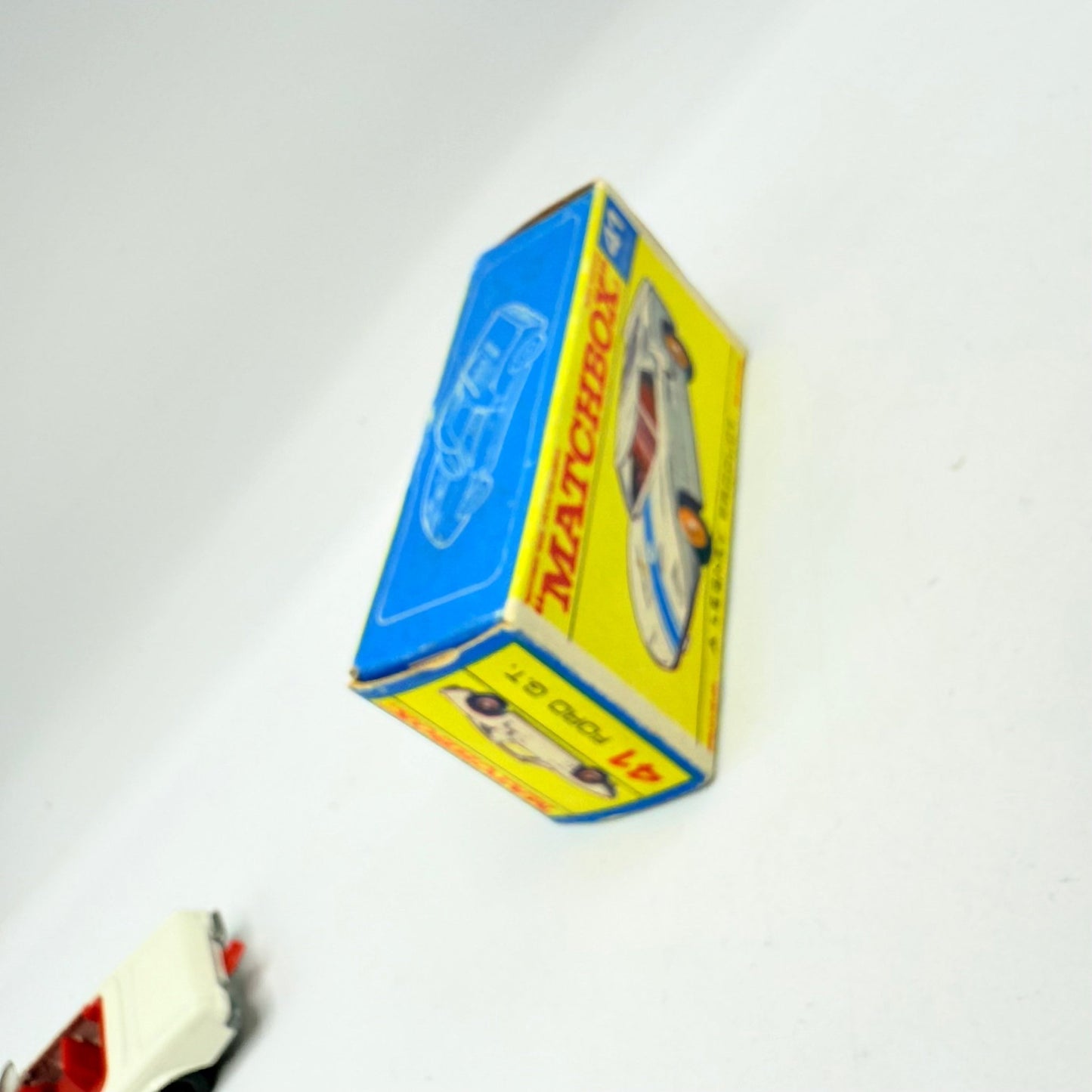 Matchbox Lesney 41c Ford GT40 with decal. Rare F - type Box - Magic Matchbox