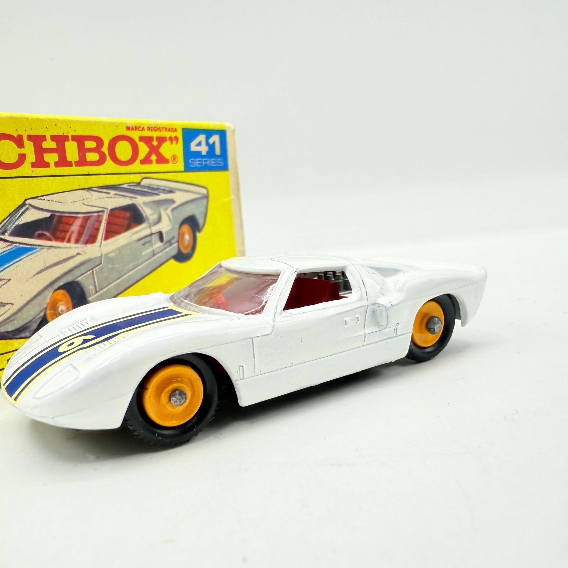 Matchbox Lesney 41c Ford GT40 with decal. Rare F - type Box - Magic Matchbox