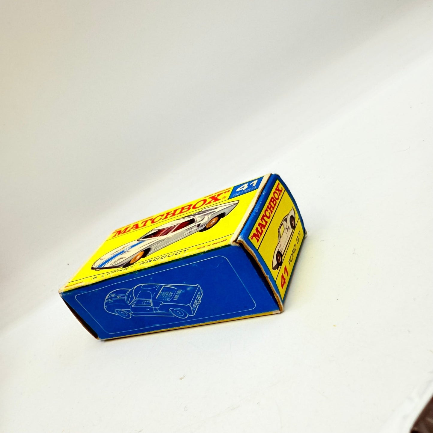 Matchbox Lesney 41c Ford GT40 with decal. Rare F - type Box - Magic Matchbox
