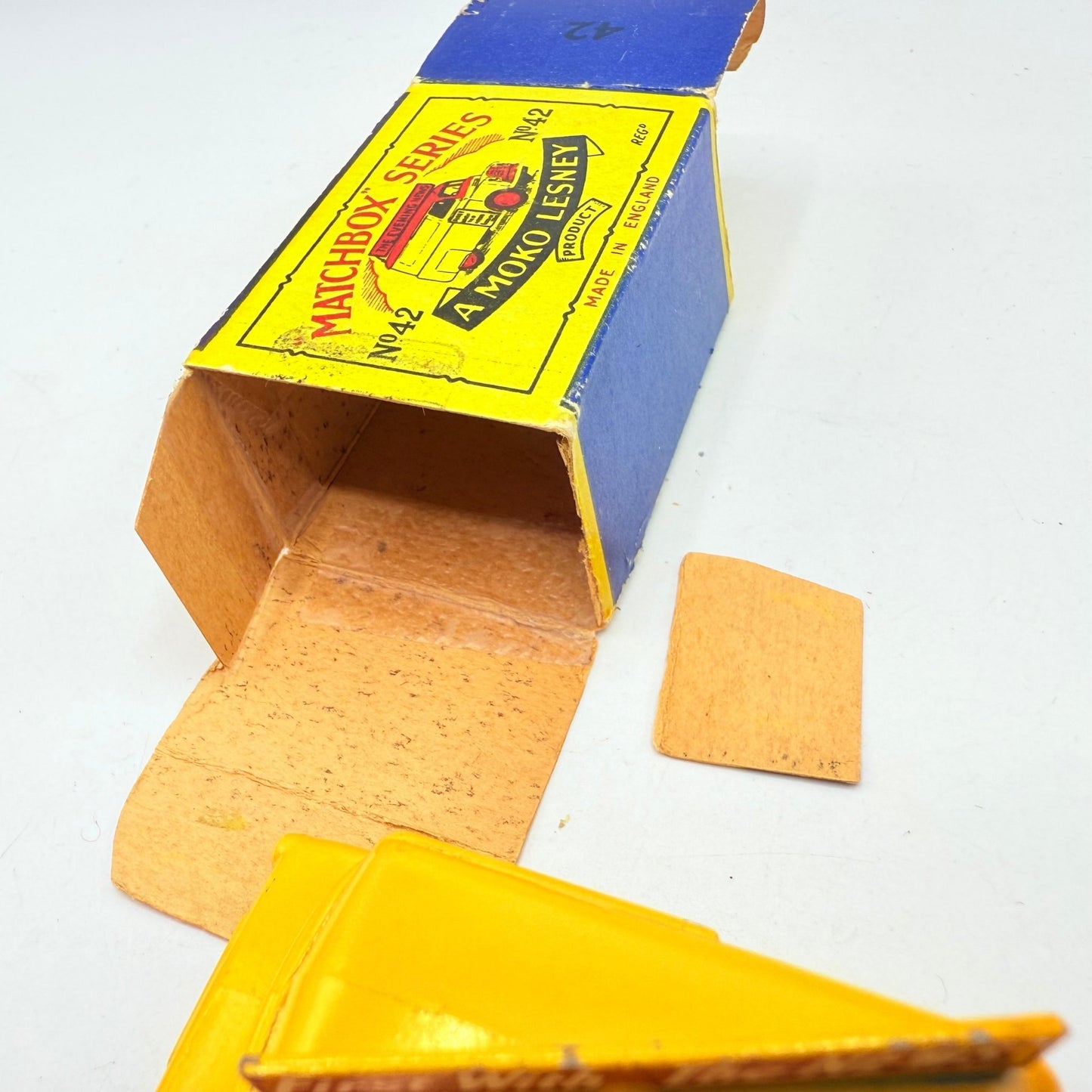 Matchbox Lesney 42a Bedford Evening News Van Fine Tread BPW - Magic Matchbox