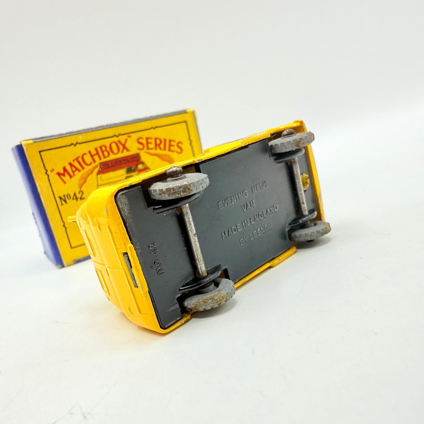 Matchbox Lesney 42a Bedford Evening News Van MW - Magic Matchbox