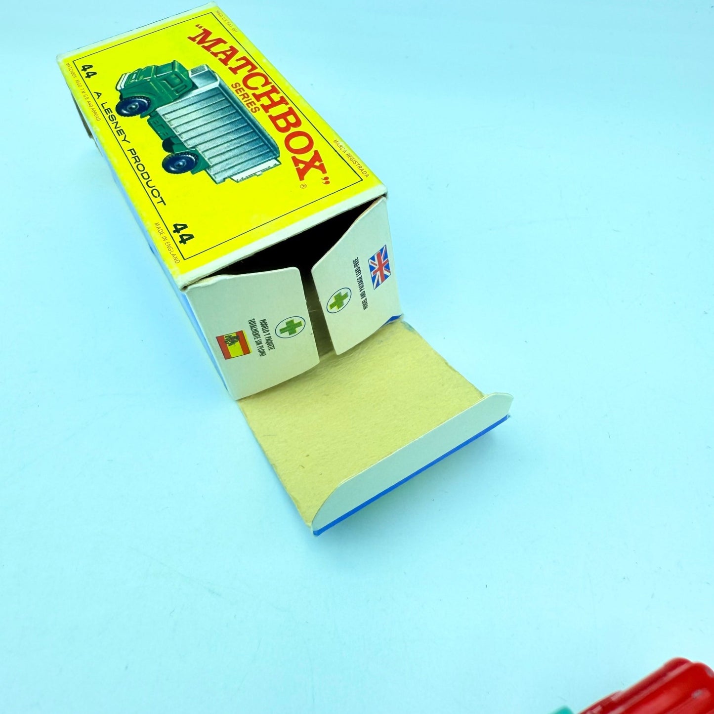 Matchbox Lesney 44c GMC Refrigerator Truck - Magic Matchbox