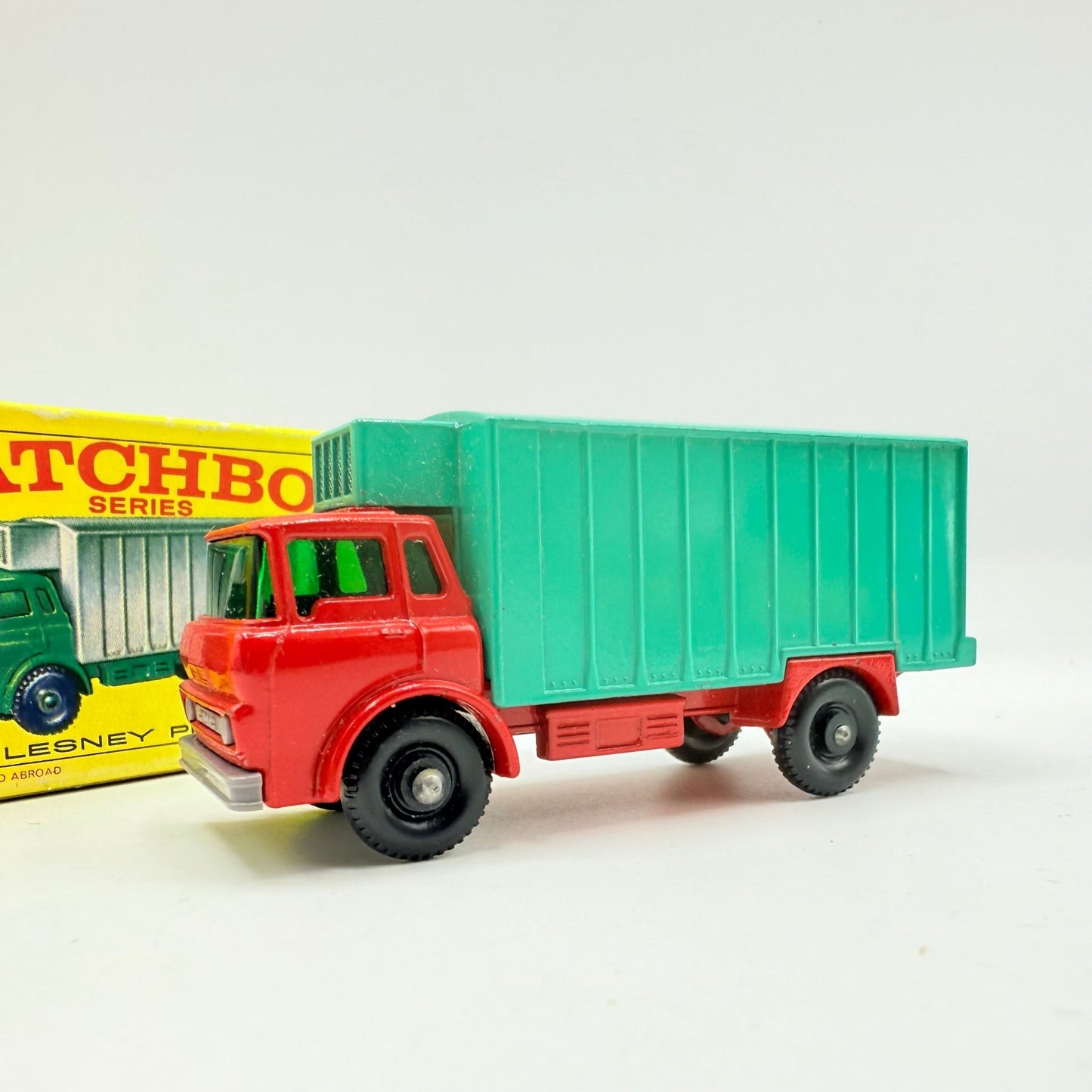 Matchbox Lesney 44c GMC Refrigerator Truck - Magic Matchbox