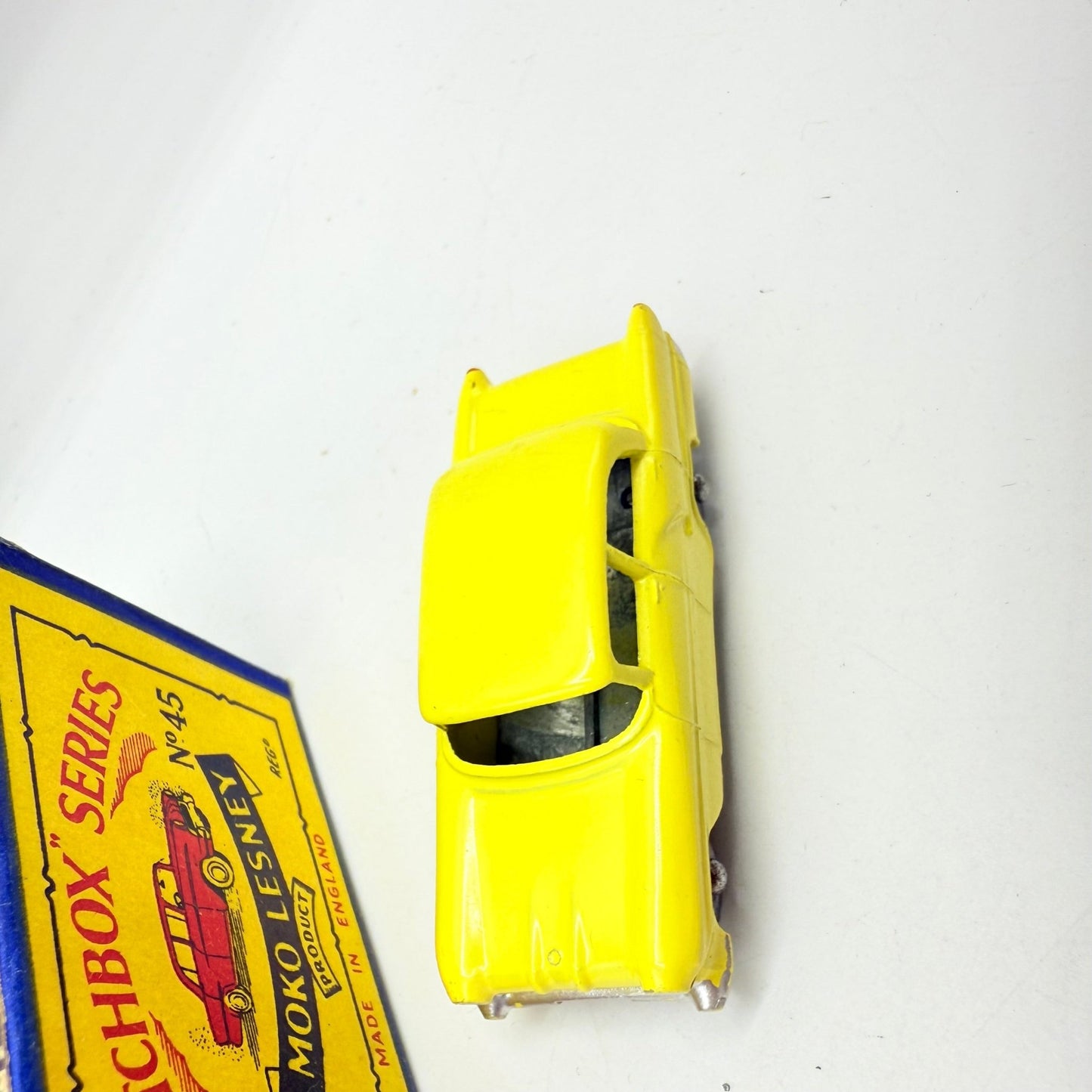 Matchbox Lesney 45a Vauxhall Victor MW - Magic Matchbox