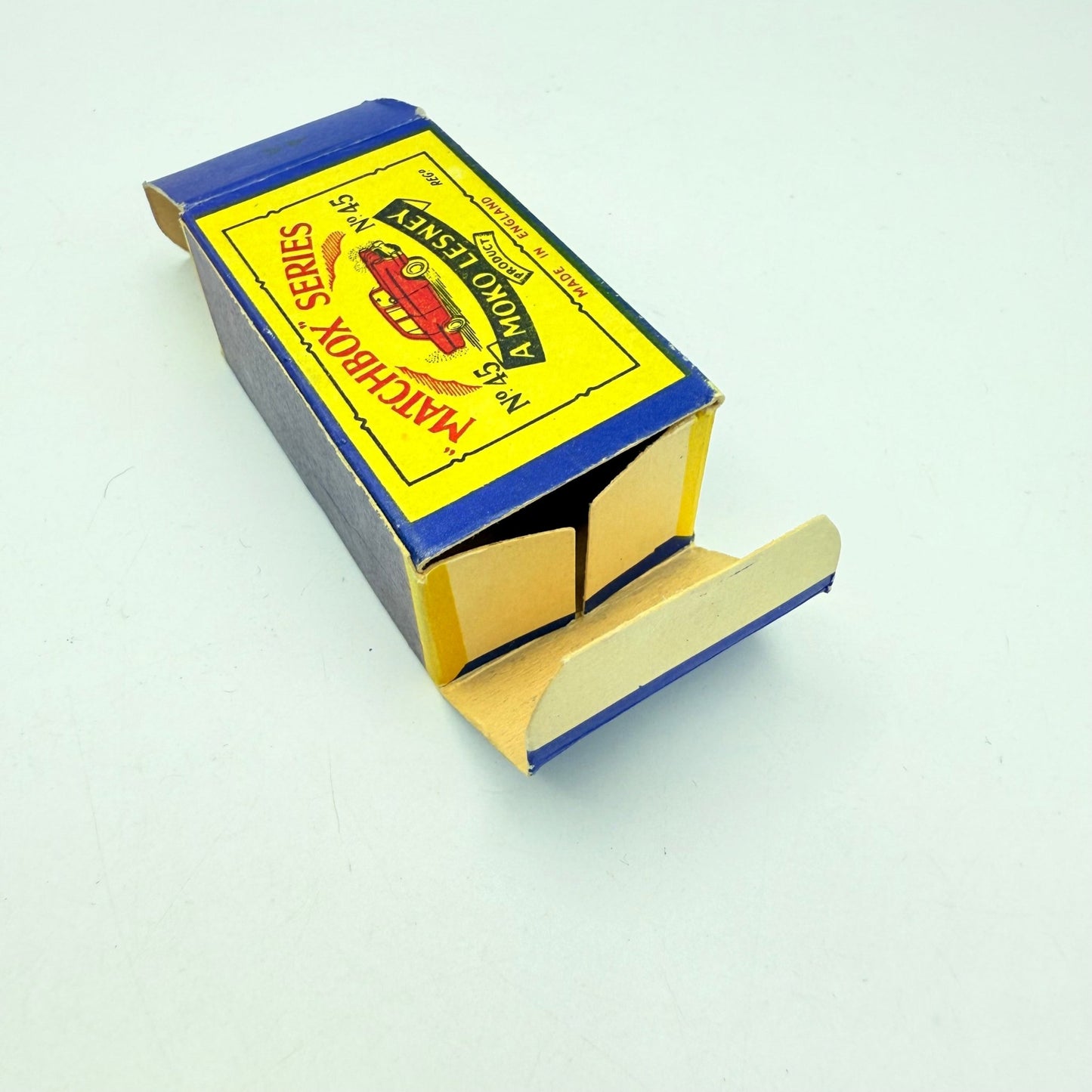 Matchbox Lesney 45a Vauxhall Victor MW - Magic Matchbox