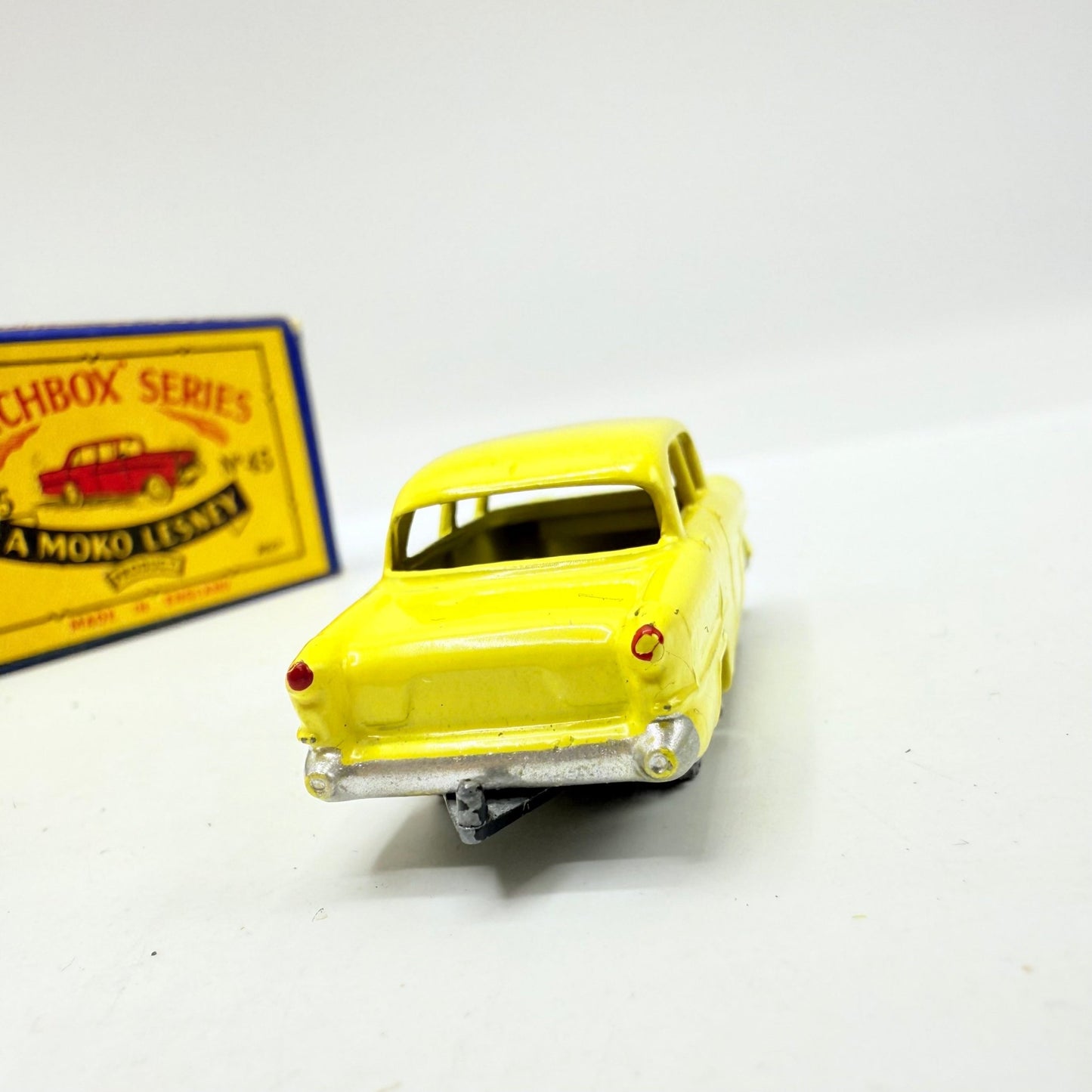 Matchbox Lesney 45a Vauxhall Victor MW - Magic Matchbox