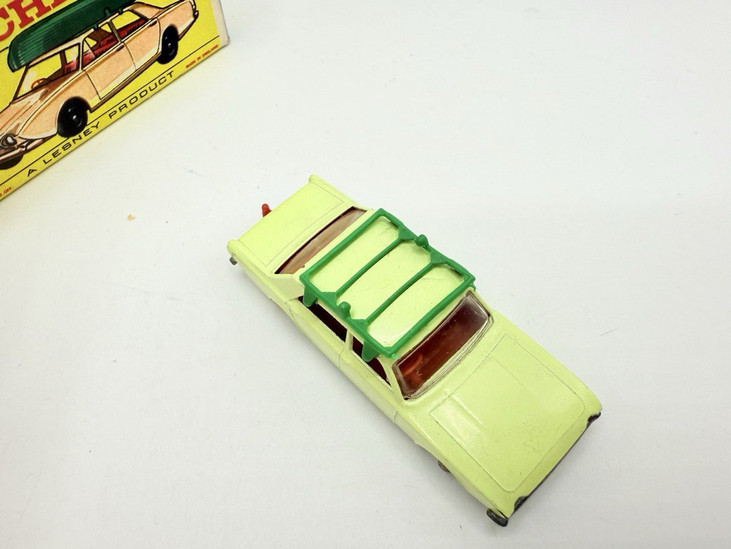 Matchbox Lesney 45b Ford Corsair & Boat - Magic Matchbox
