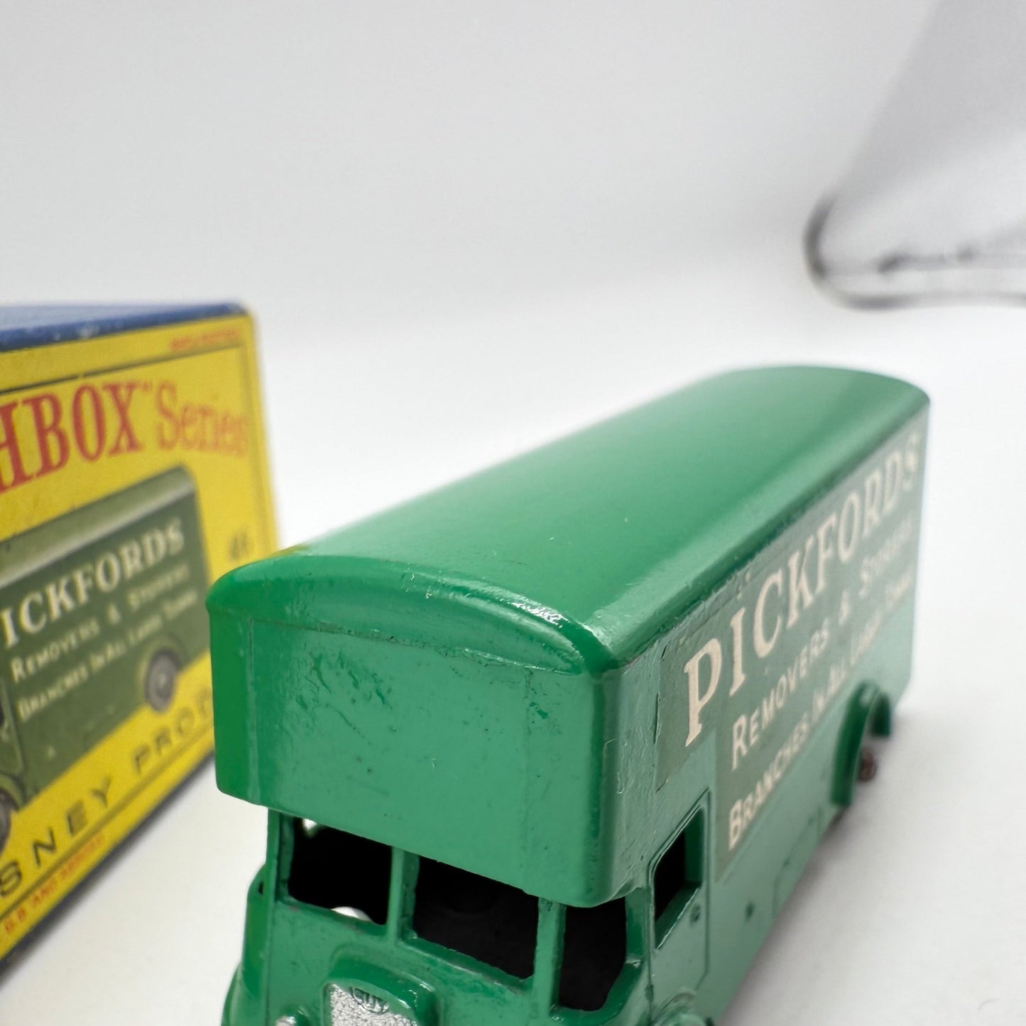 Matchbox Lesney 46b Guy Pickfords Removal Van SILVER WHEELS - Magic Matchbox
