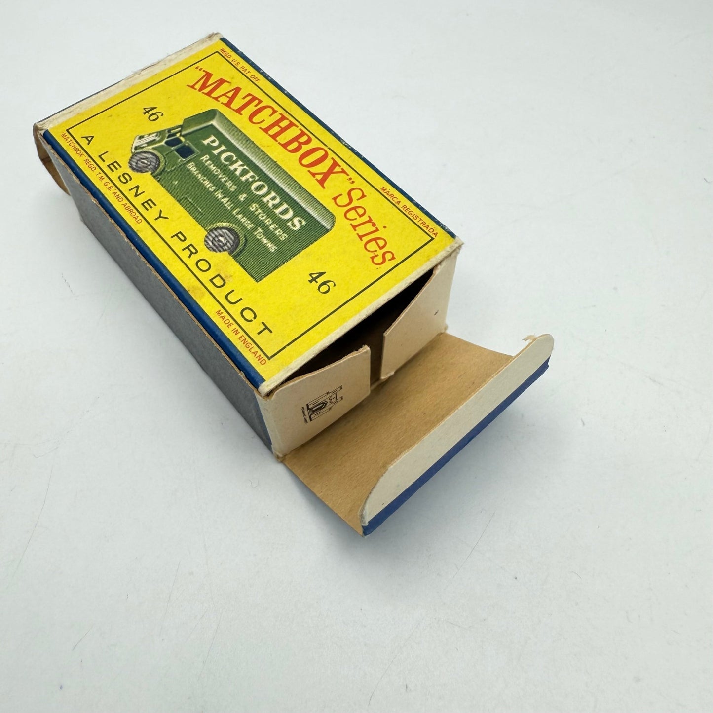 Matchbox Lesney 46b Guy Pickfords Removal Van SILVER WHEELS - Magic Matchbox