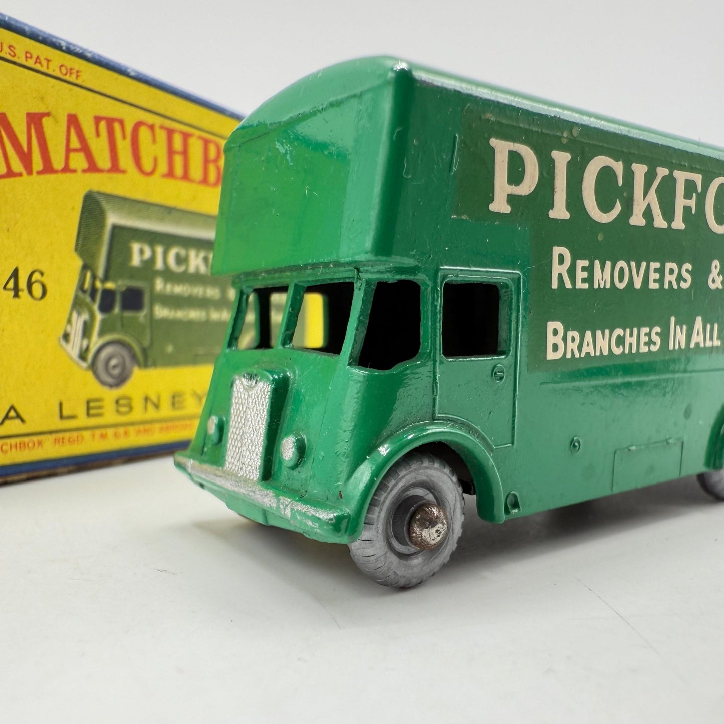 Matchbox Lesney 46b Guy Pickfords Removal Van SILVER WHEELS - Magic Matchbox