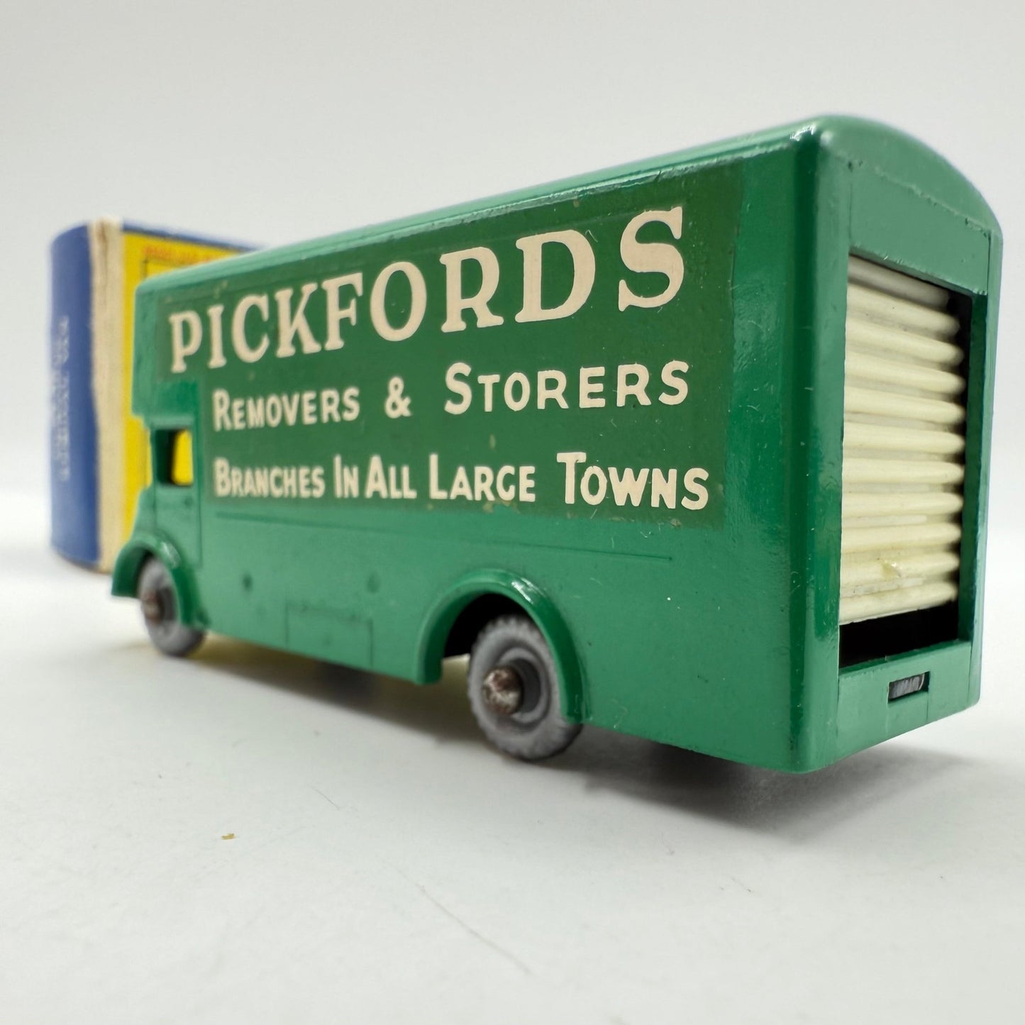Matchbox Lesney 46b Guy Pickfords Removal Van SILVER WHEELS - Magic Matchbox