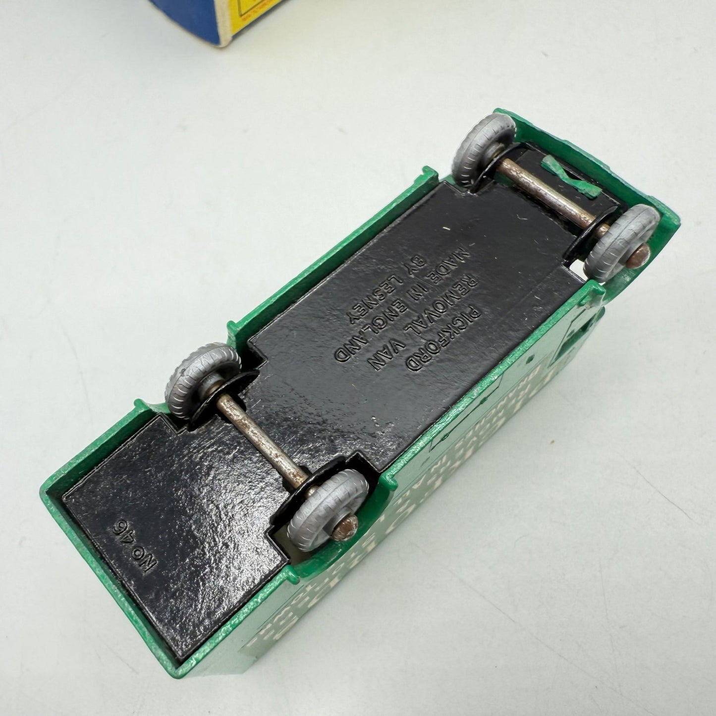 Matchbox Lesney 46b Guy Pickfords Removal Van SILVER WHEELS - Magic Matchbox