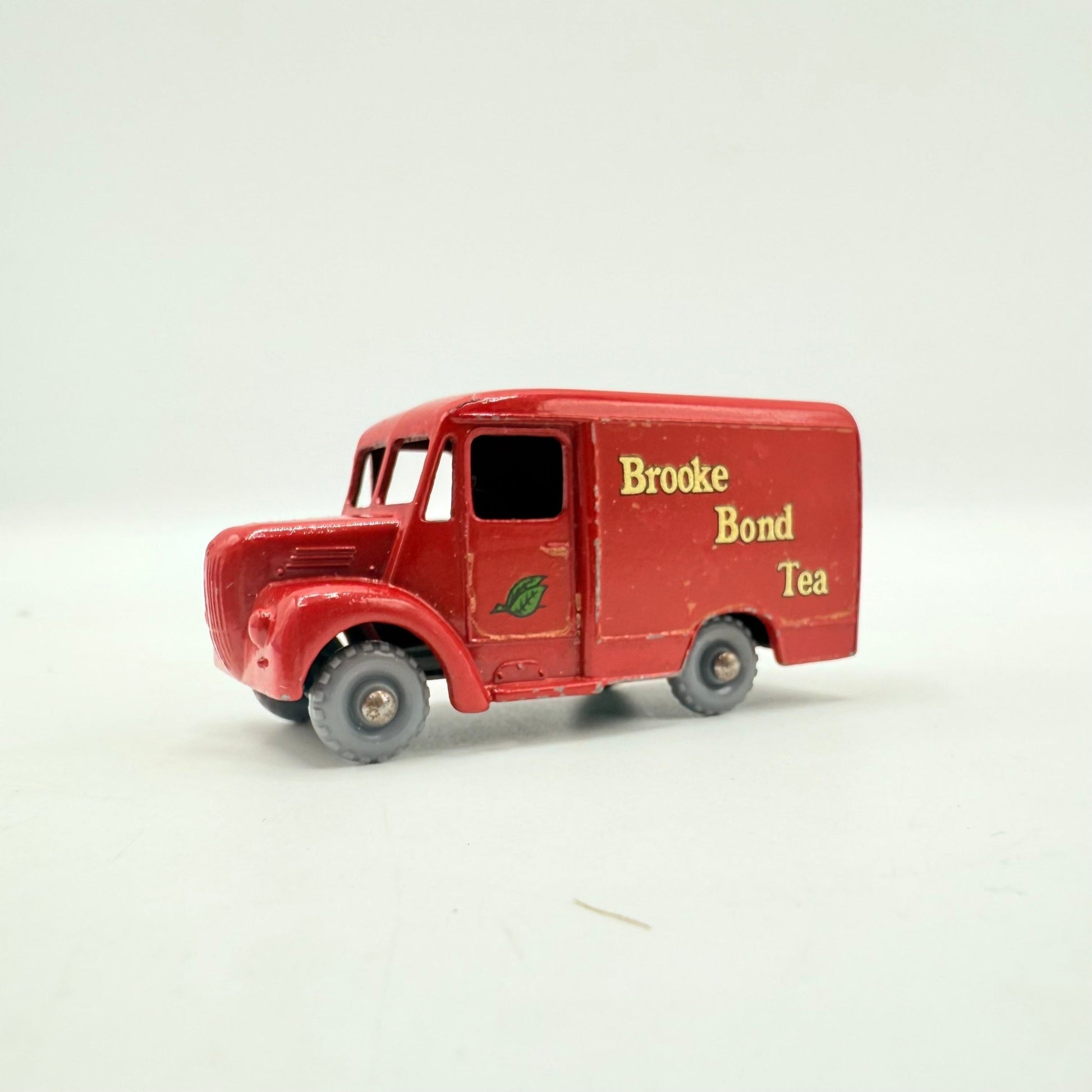Matchbox Lesney 47a Trojan Van Brooke Bond Tea GPW - Magic Matchbox