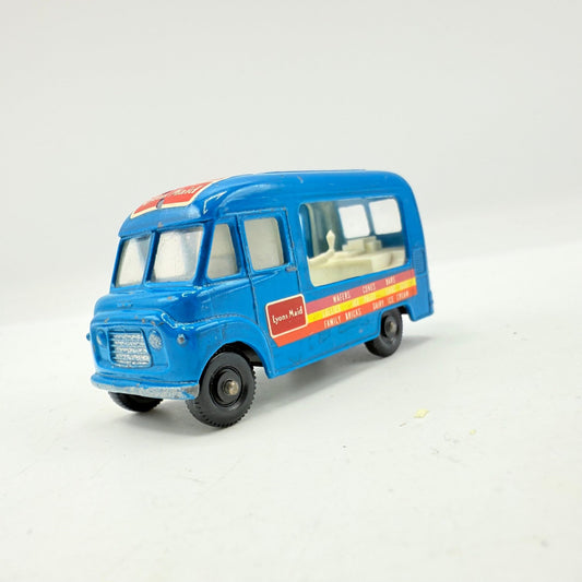 Matchbox Lesney 47b Commer Ice Cream Canteen BPW - Magic Matchbox