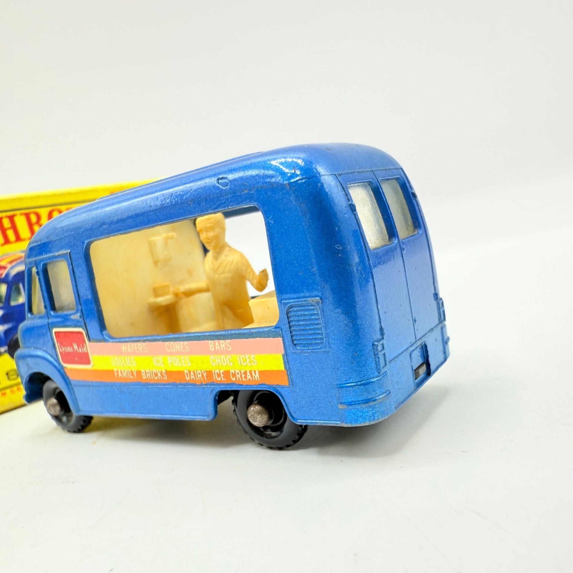 Matchbox Lesney 47b Commer Ice Cream Canteen Metallic Blue Paint - Magic Matchbox