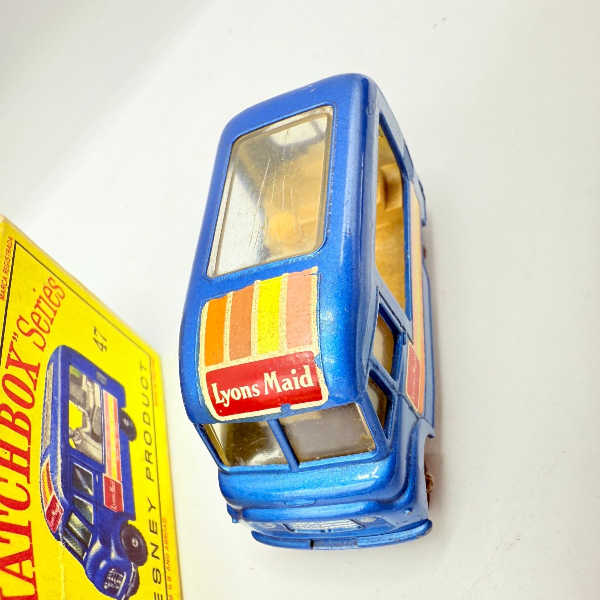 Matchbox Lesney 47b Commer Ice Cream Canteen Metallic Blue Paint - Magic Matchbox