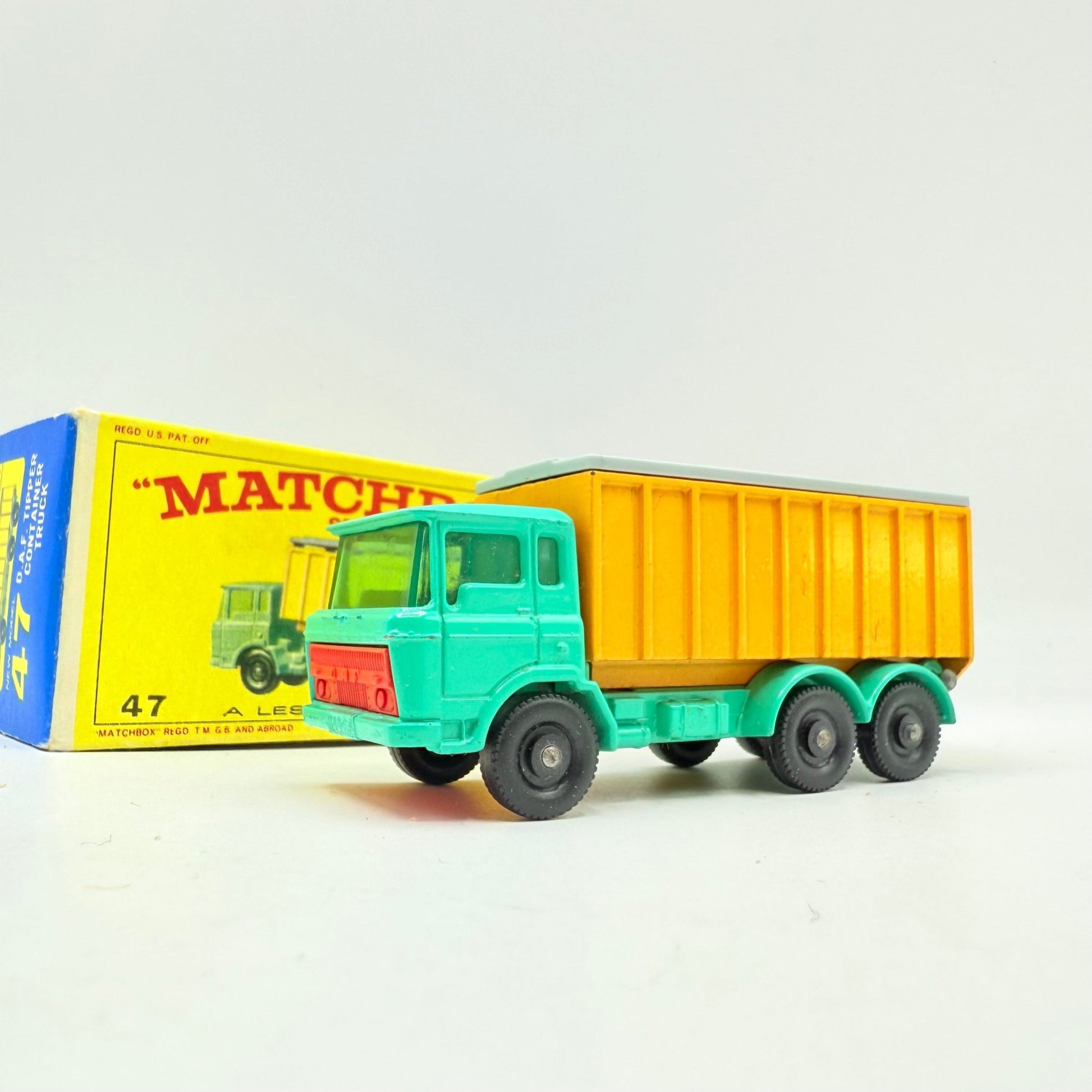 Matchbox Lesney 47c DAF Tipper Container Truck Turquoise - Magic Matchbox