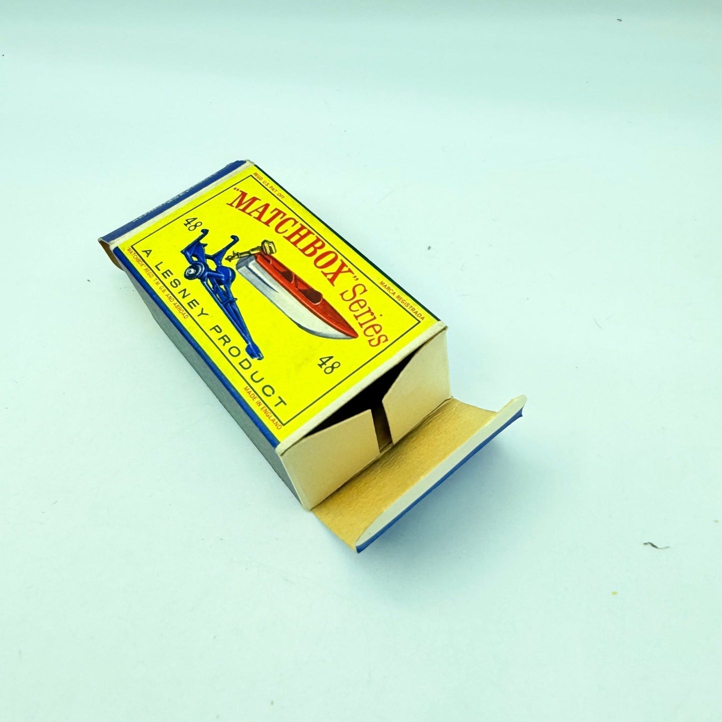 Matchbox Lesney 48b Sports Boat and Trailer Silver Outboard - Magic Matchbox