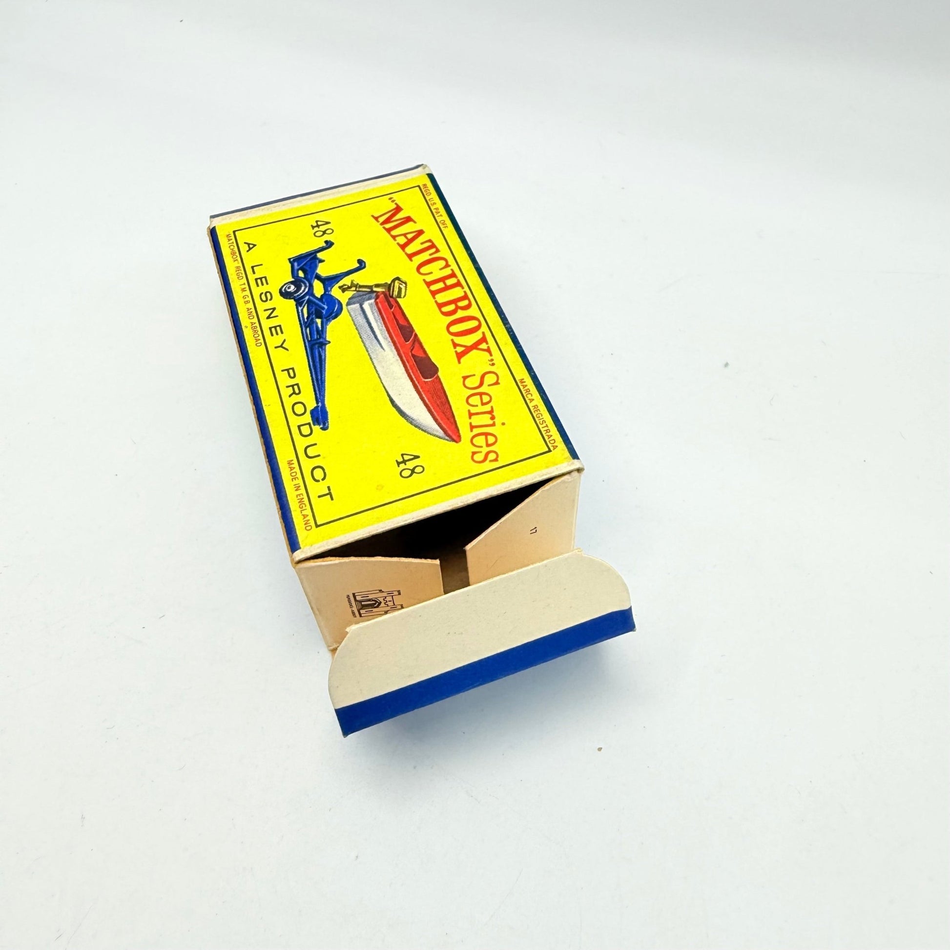 Matchbox Lesney 48b Sports Boat and Trailer Silver Outboard - Magic Matchbox