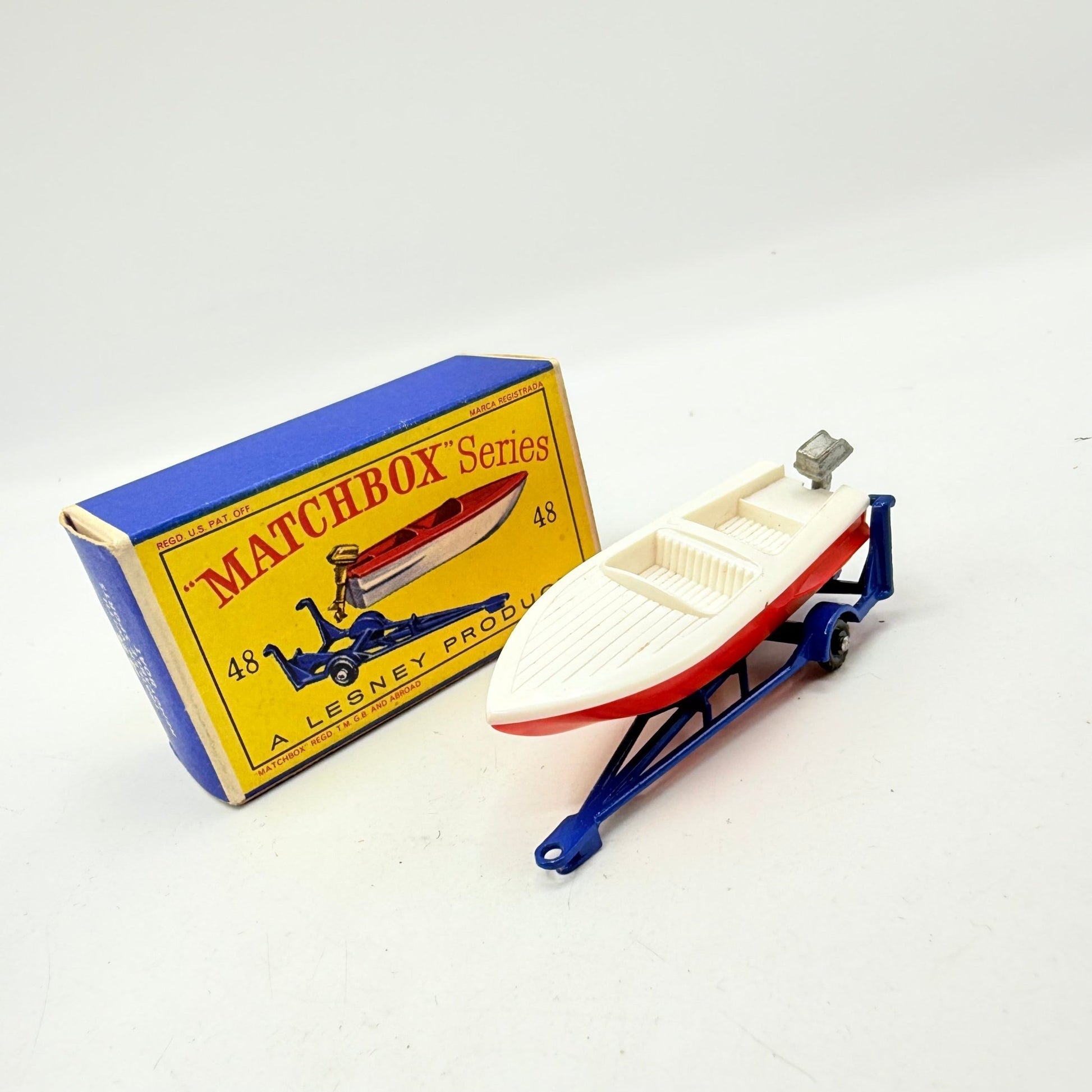 Matchbox Lesney 48b Sports Boat and Trailer Silver Outboard - Magic Matchbox