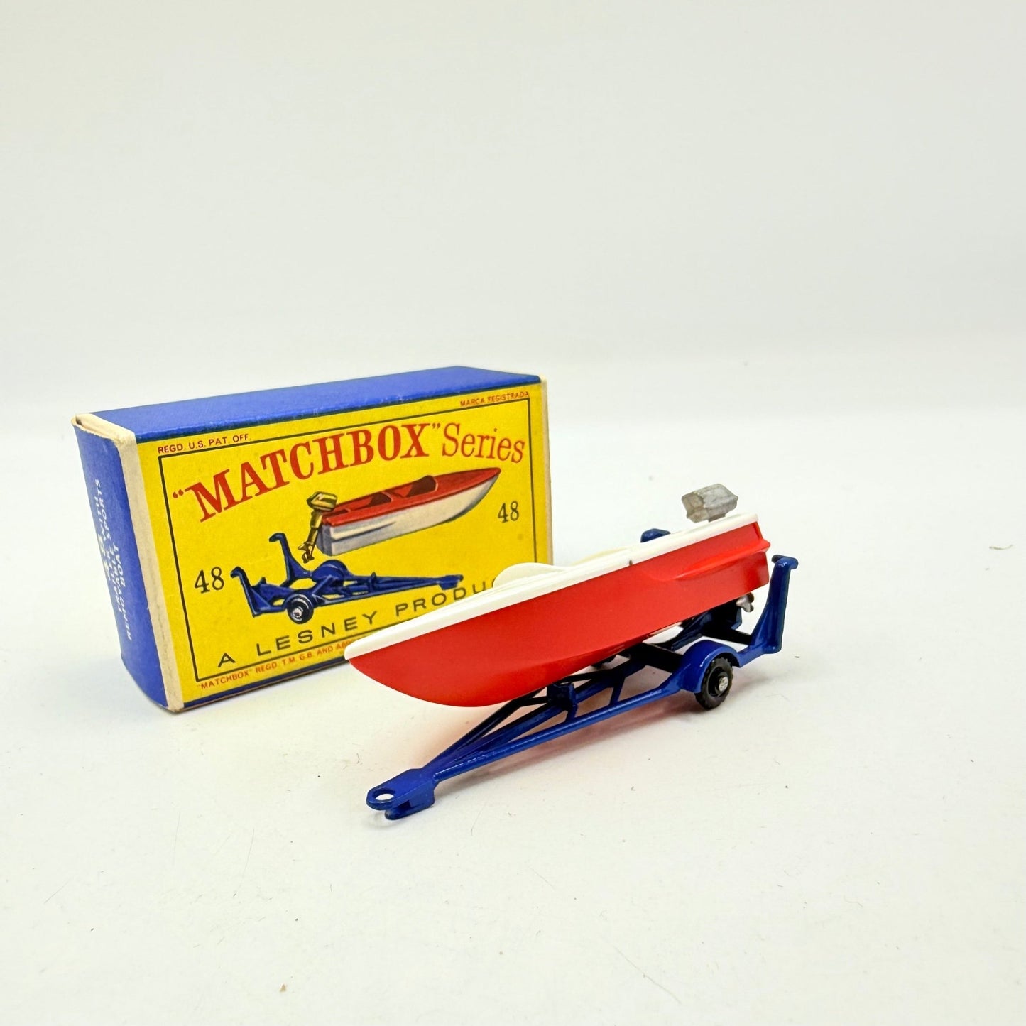 Matchbox Lesney 48b Sports Boat and Trailer Silver Outboard - Magic Matchbox