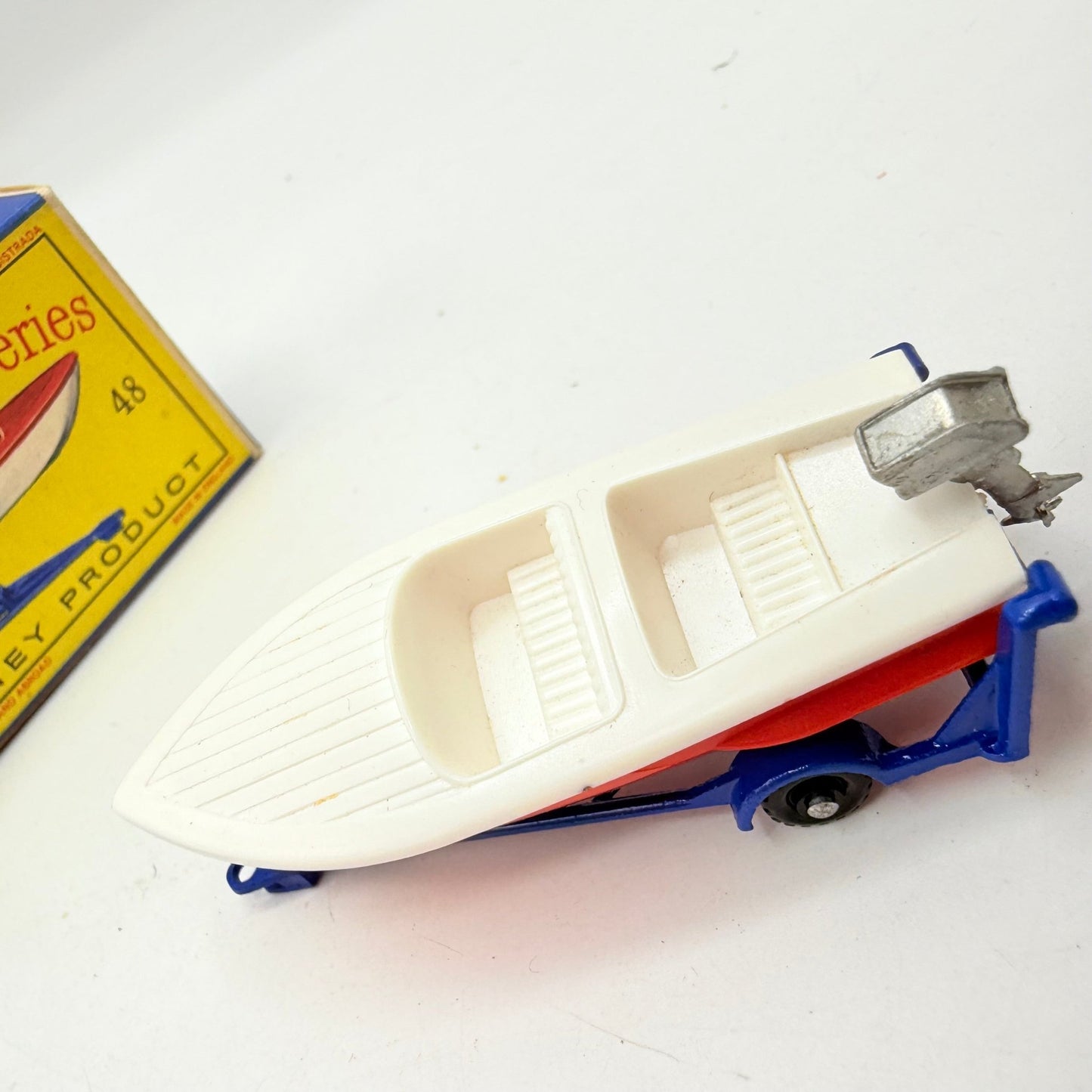 Matchbox Lesney 48b Sports Boat and Trailer Silver Outboard - Magic Matchbox